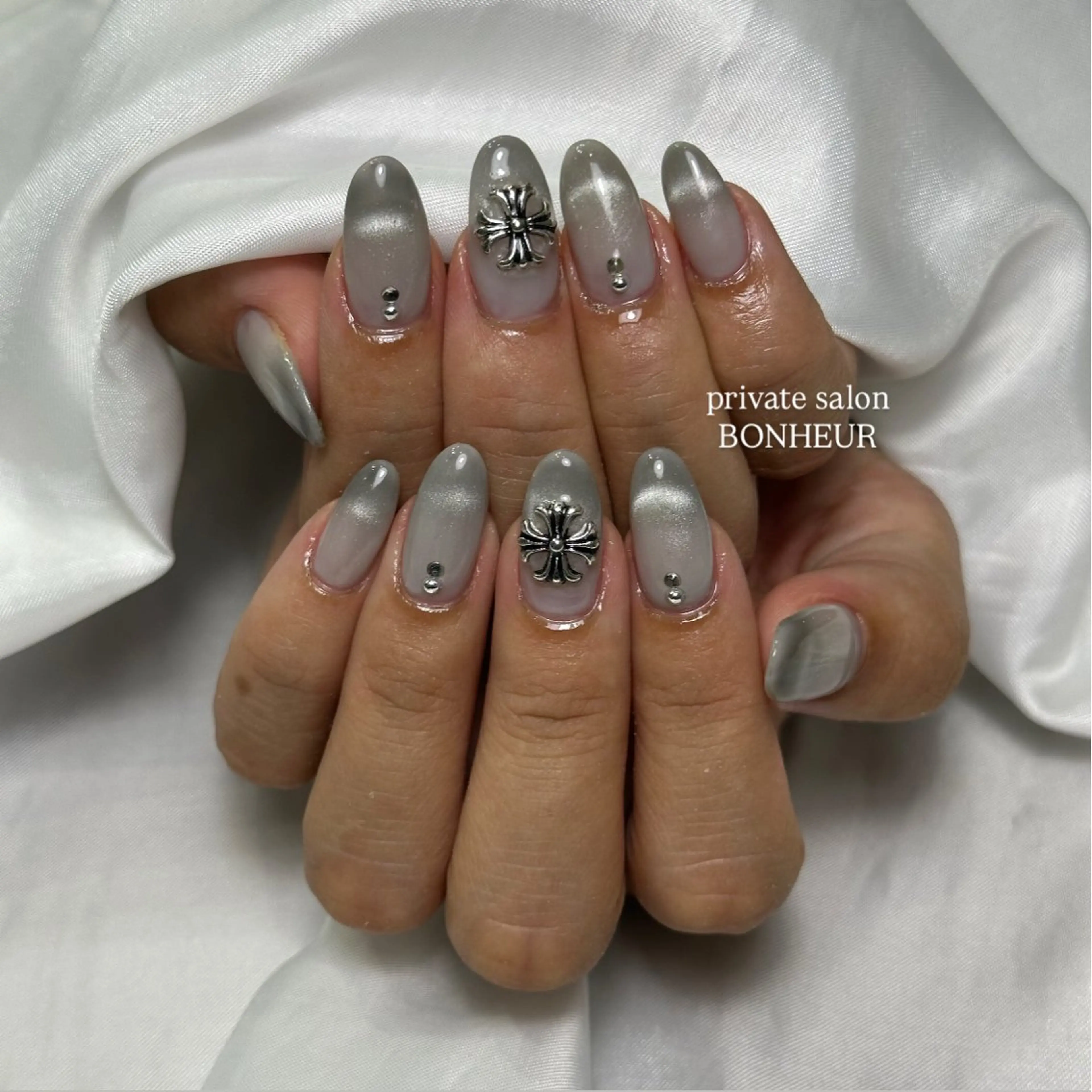 ネイル ハンドネイル BONHEUR Annaのネイルデザイン