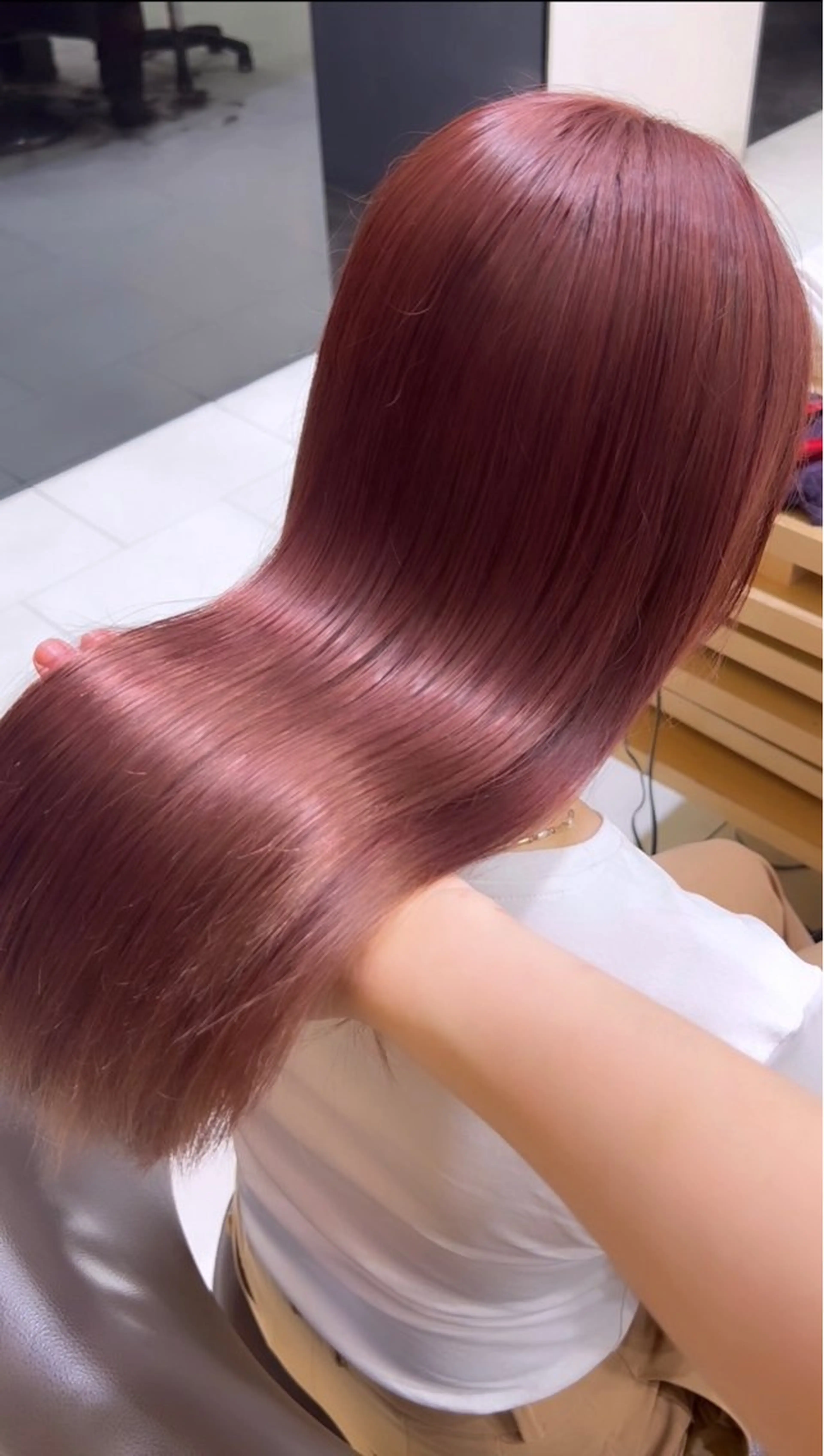 ロング カラー Hinata🌼 カラー、縮毛矯正🎀のヘアスタイル