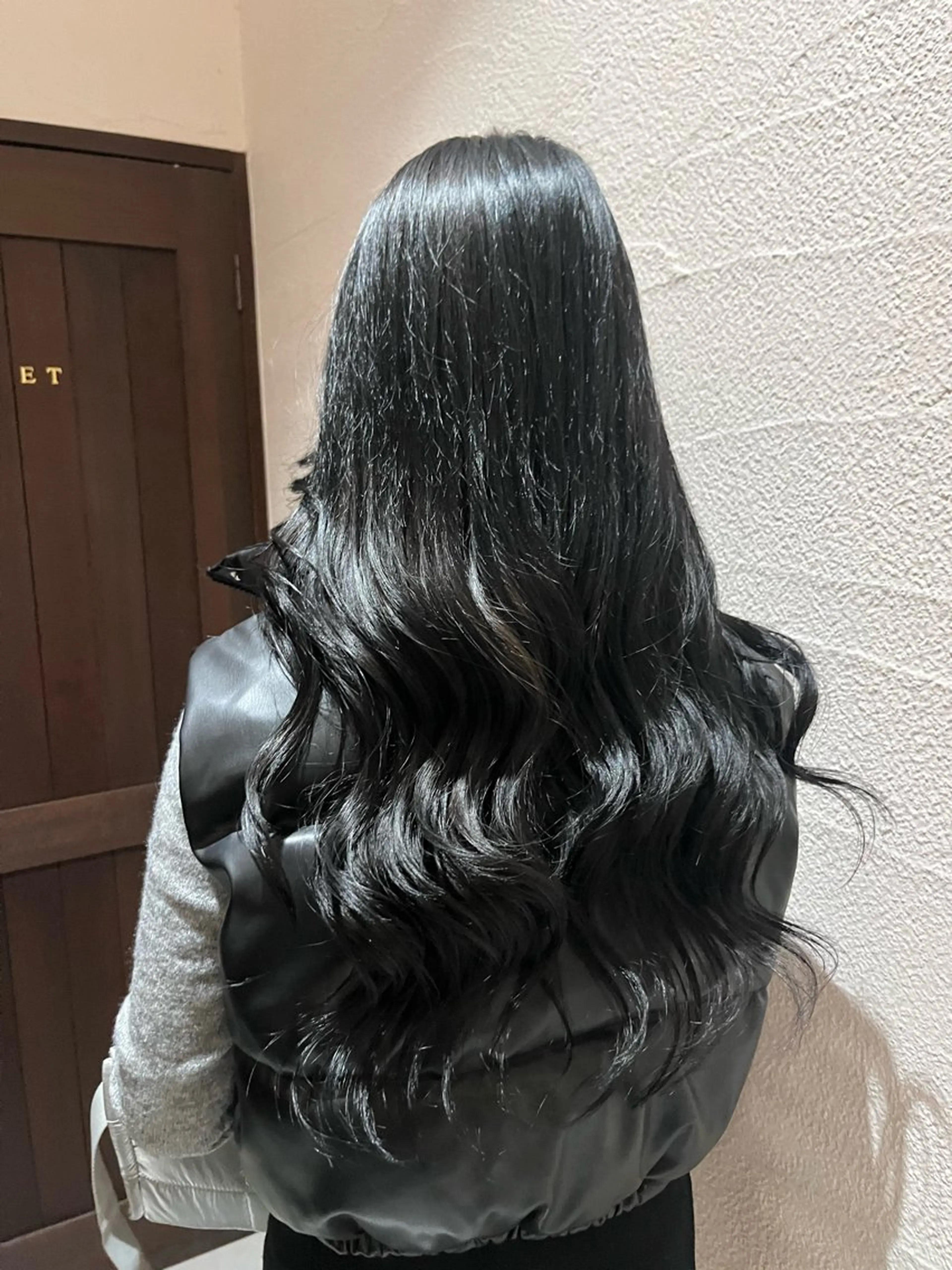 ロング カラー 高津 亜美香のヘアスタイル