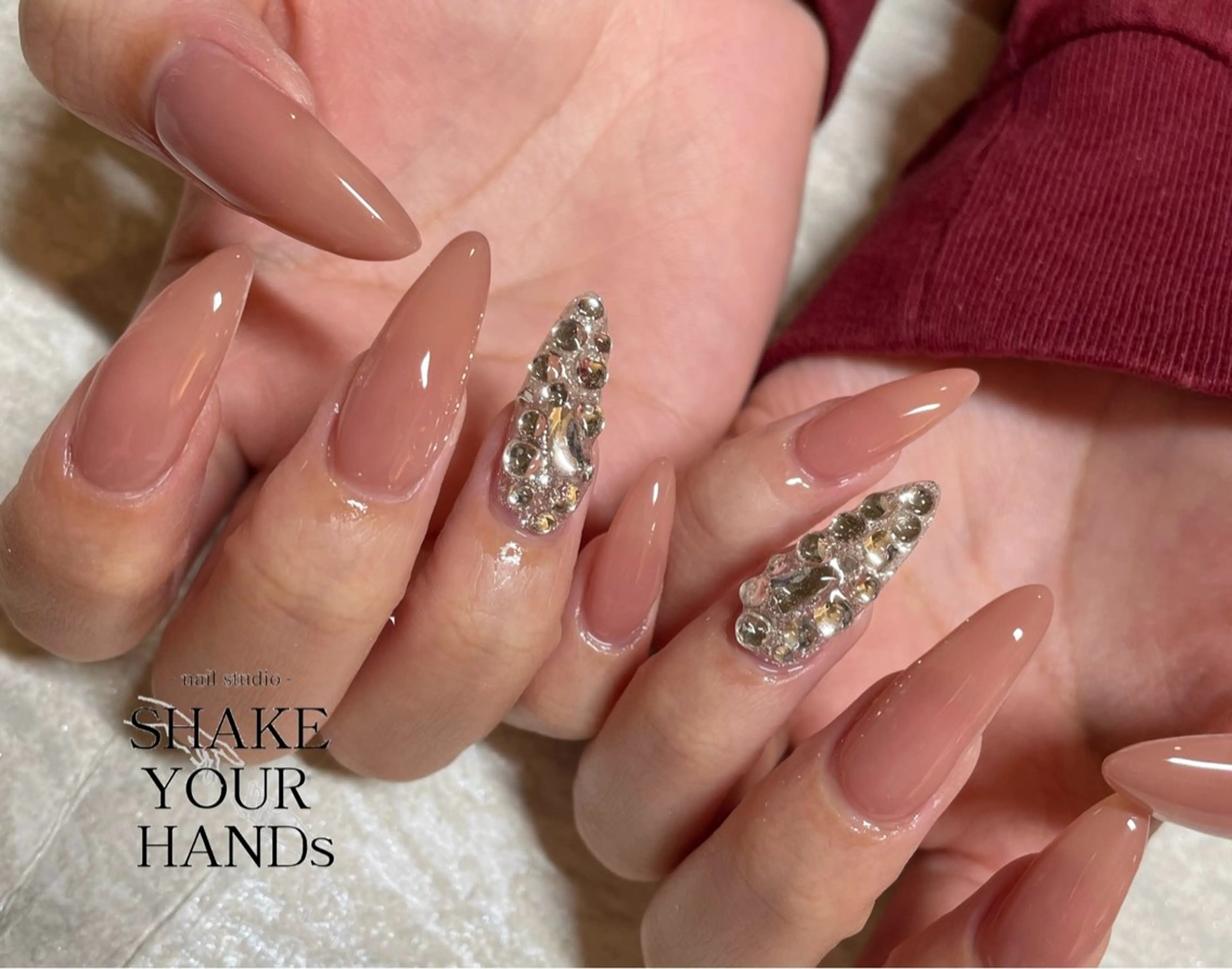ネイル ハンドネイル ネイルスタジオ シェイクユアハンズのネイルデザイン