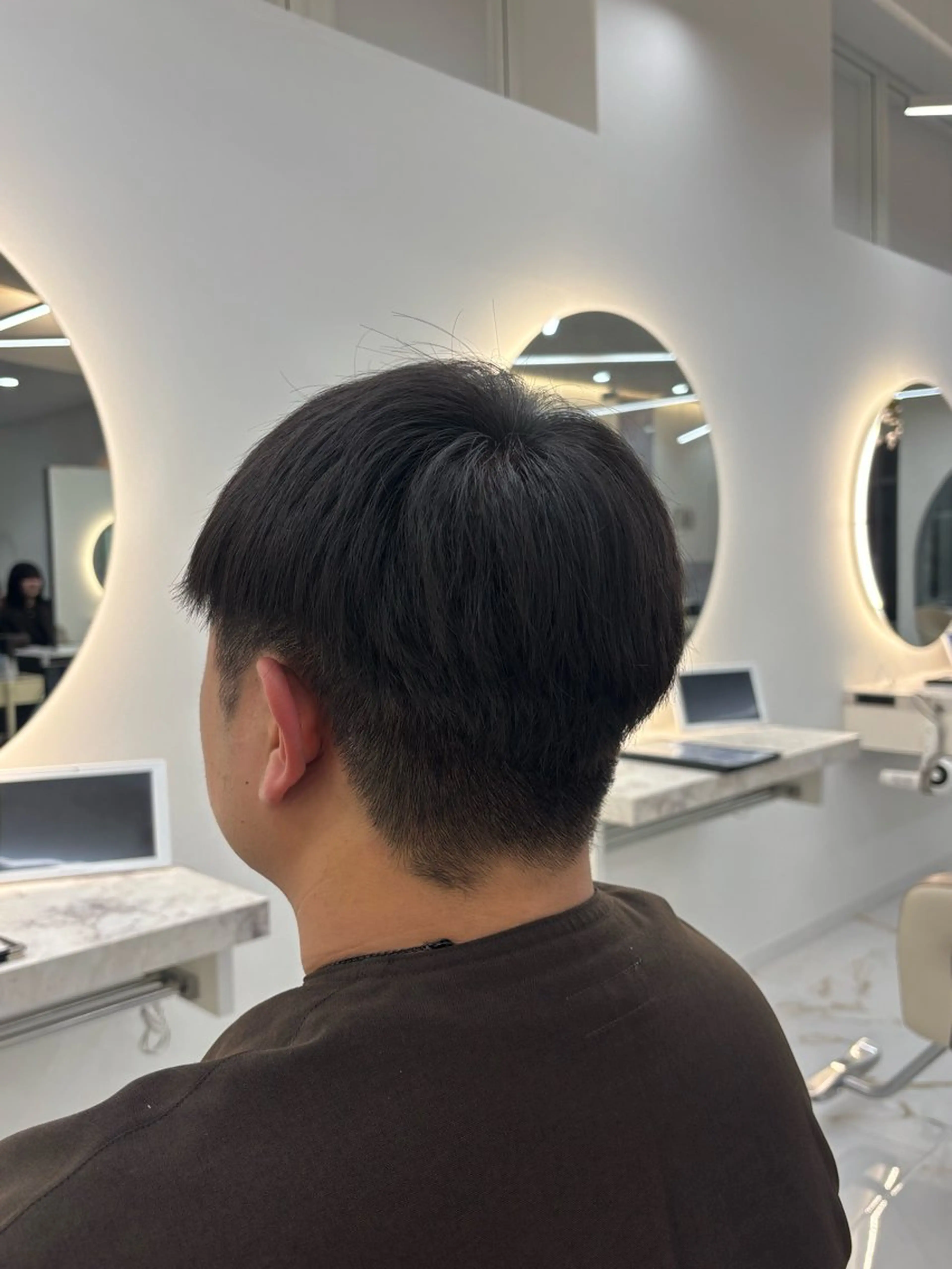 メンズ マッシュ しんさか れいとのヘアスタイル