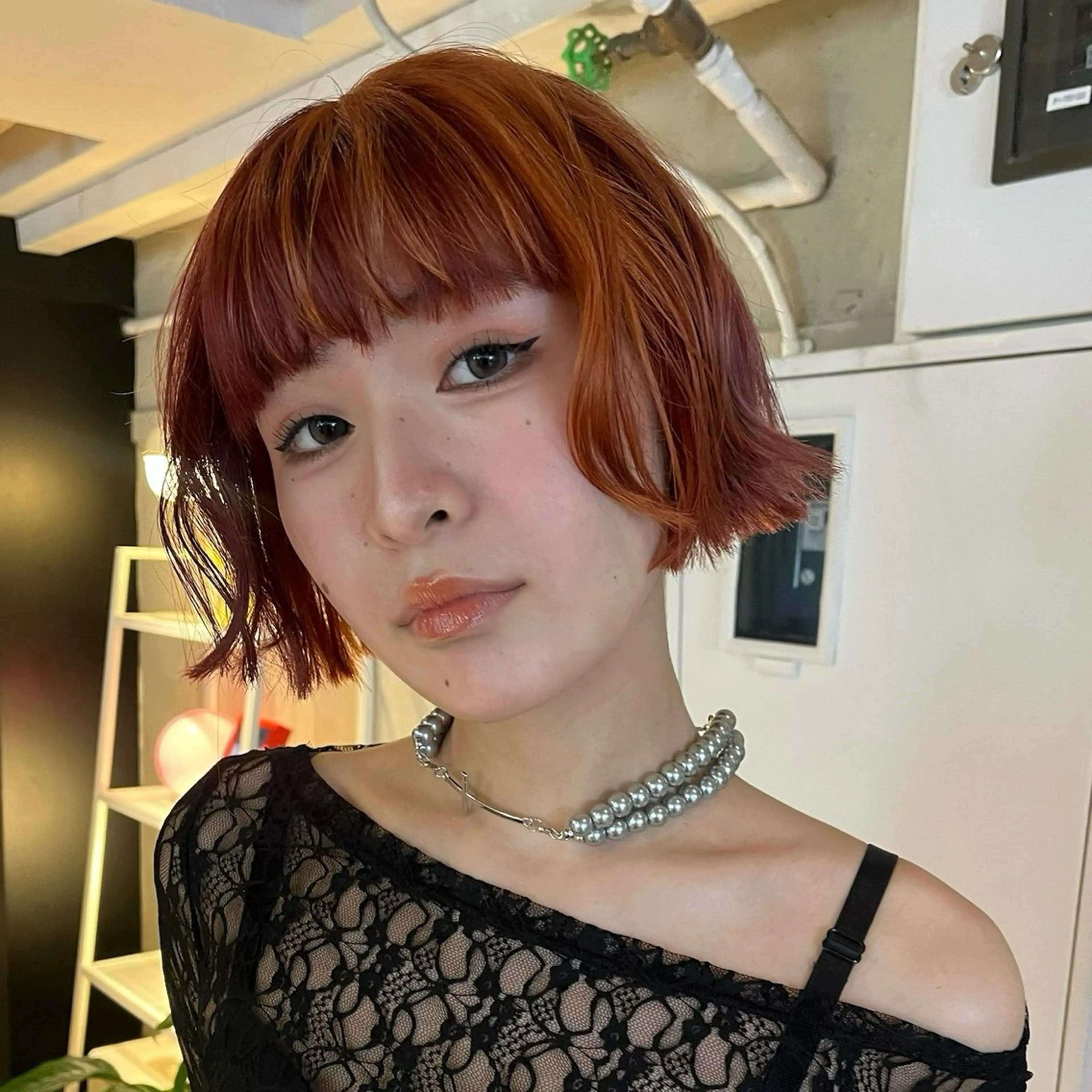 ショート カラー デザインカラー ヘアカラー トリートメント ボブハイトーン🦖 デザインMAMIの眉毛・アイブロウイメージ