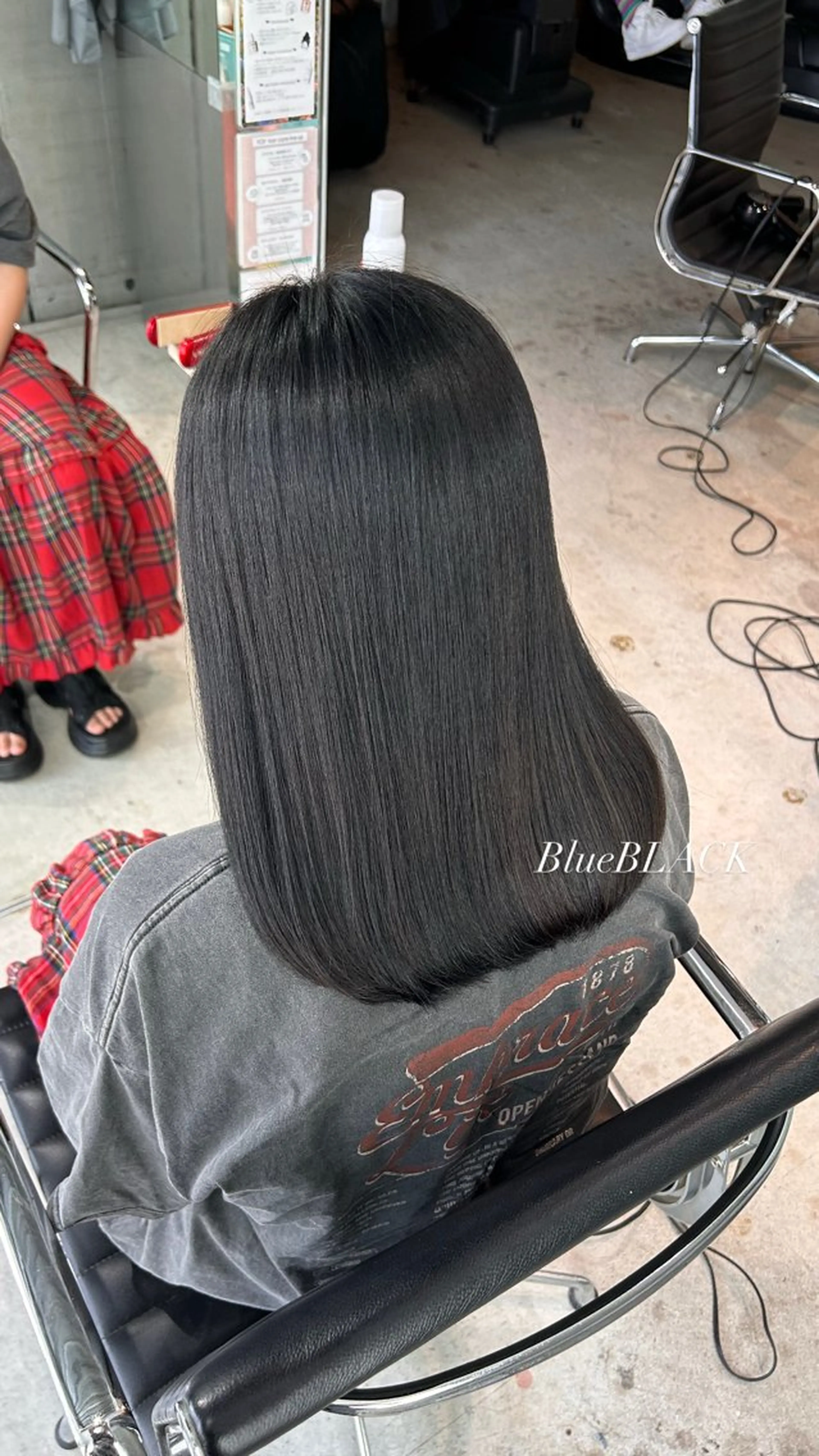 カラー 黒髪 ブリーチ ブルーカラー ブルーブラック 縮毛矯正 大阪美容室 Rioのヘアスタイル