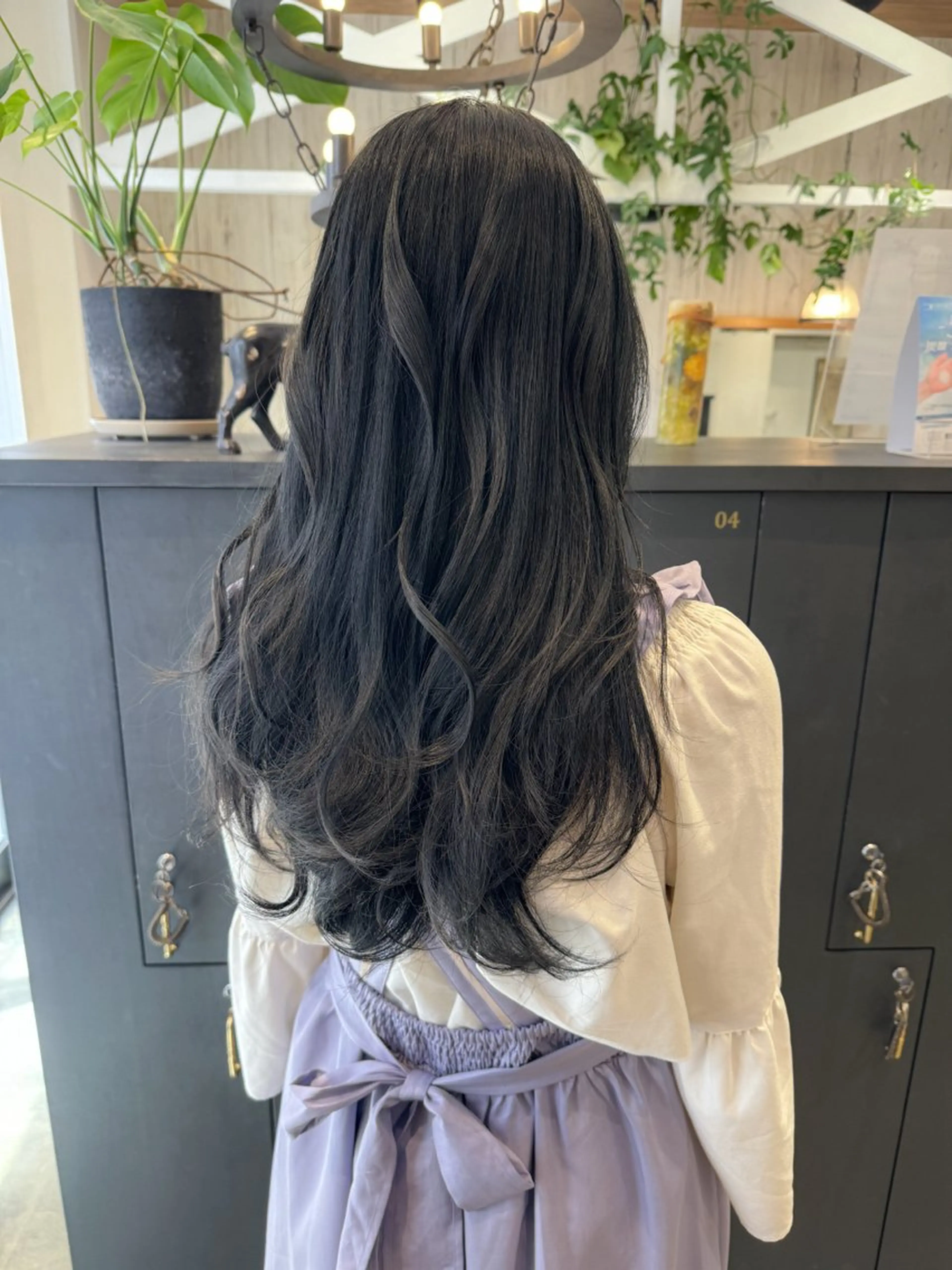 ロング カラー ヘアカラー トリートメント 葵/レイヤーカット/ 韓国風/透明感カラーのヘアスタイル