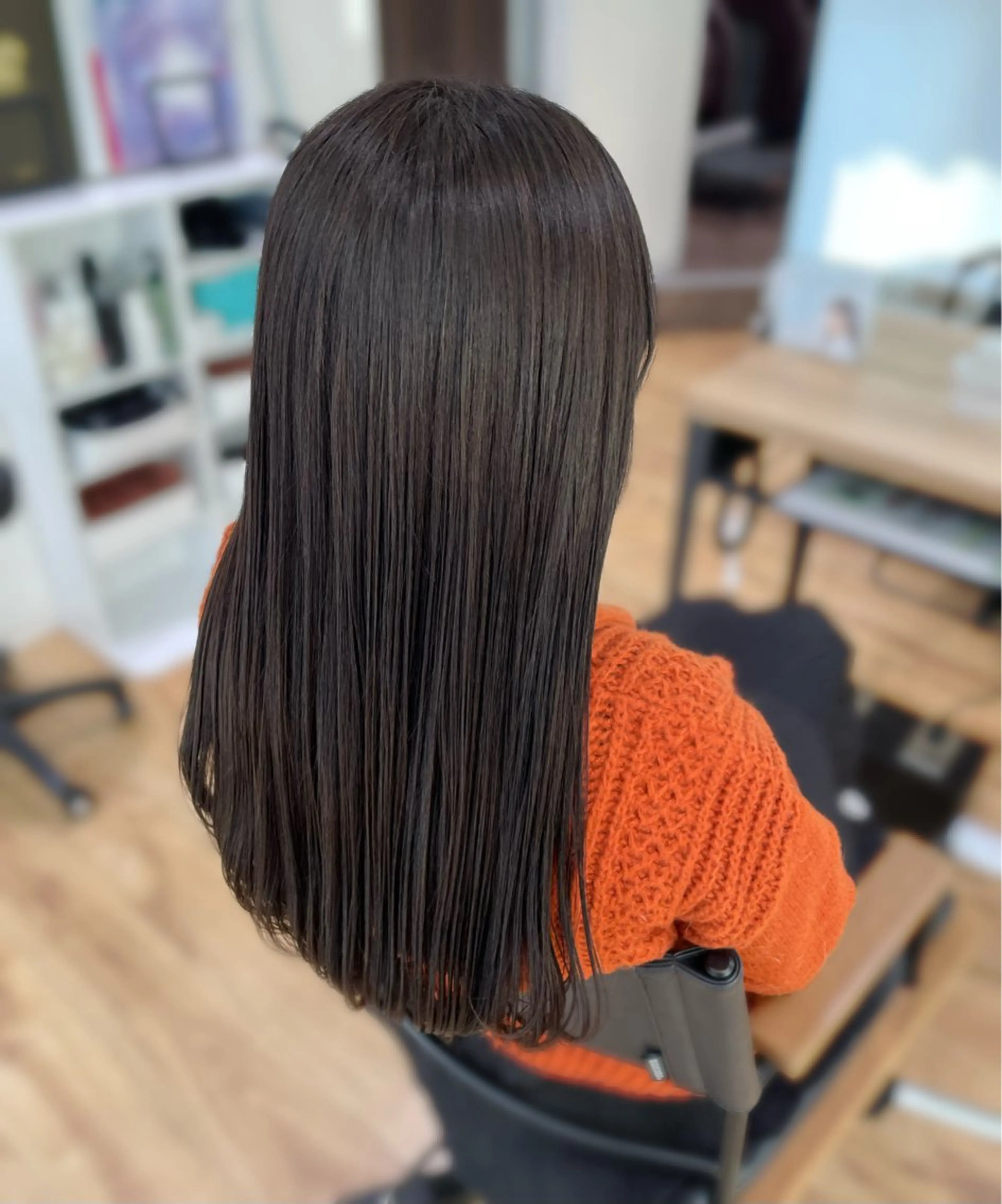 ロング カラー 黒髪 NEWYORK AIRIのヘアスタイル