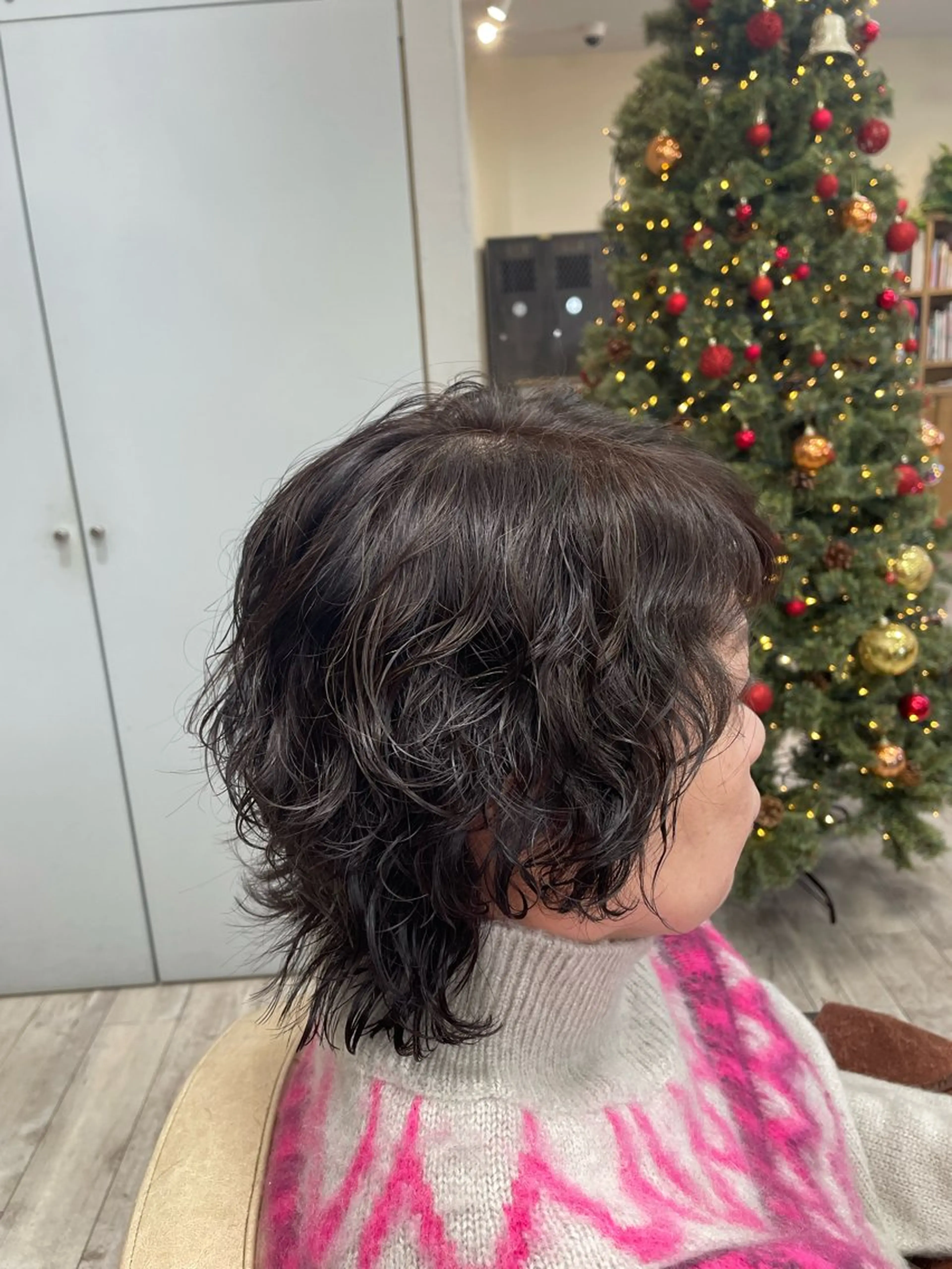 ミディアム アッシュ アッシュブラウン 小久保 涼子のヘアスタイル