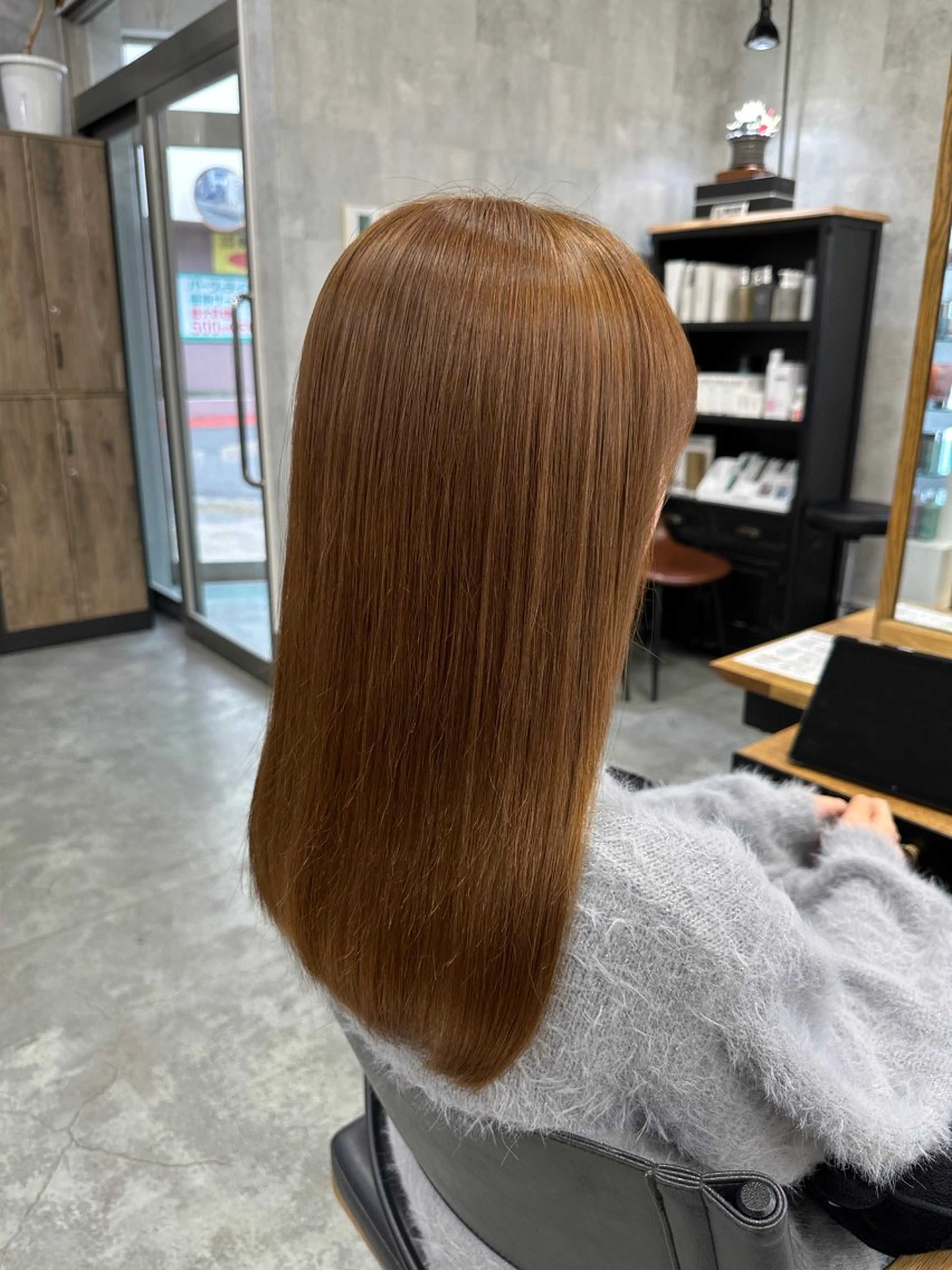 ロング ヘアカラー 鈴木 菜々映のヘアスタイル