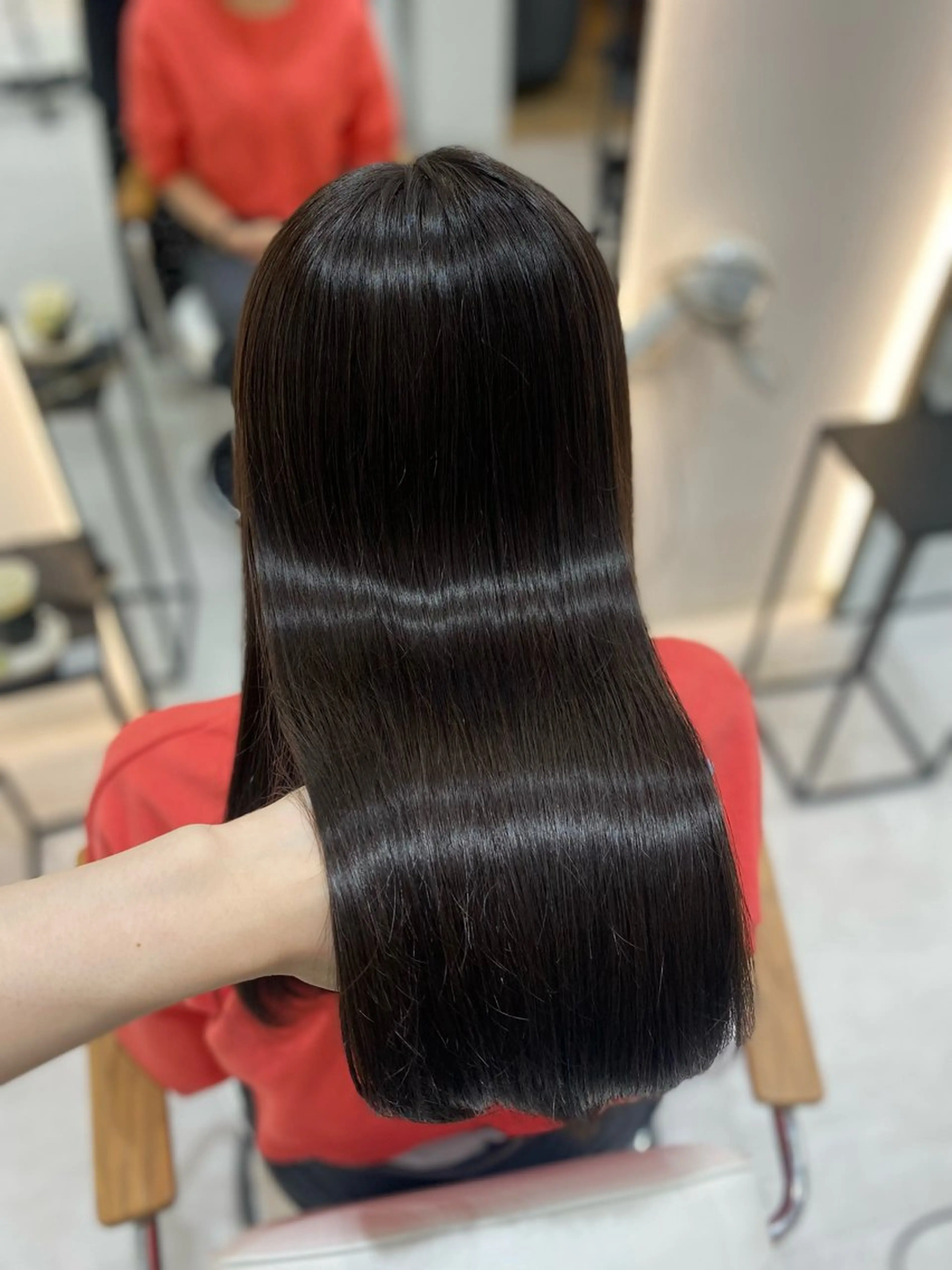 ロング カラー ベージュカラー トリートメント カット ヘアカラー トリートメント 艶髪・透明感カラー・ 韓国ヘア・Yuriのヘアスタイル