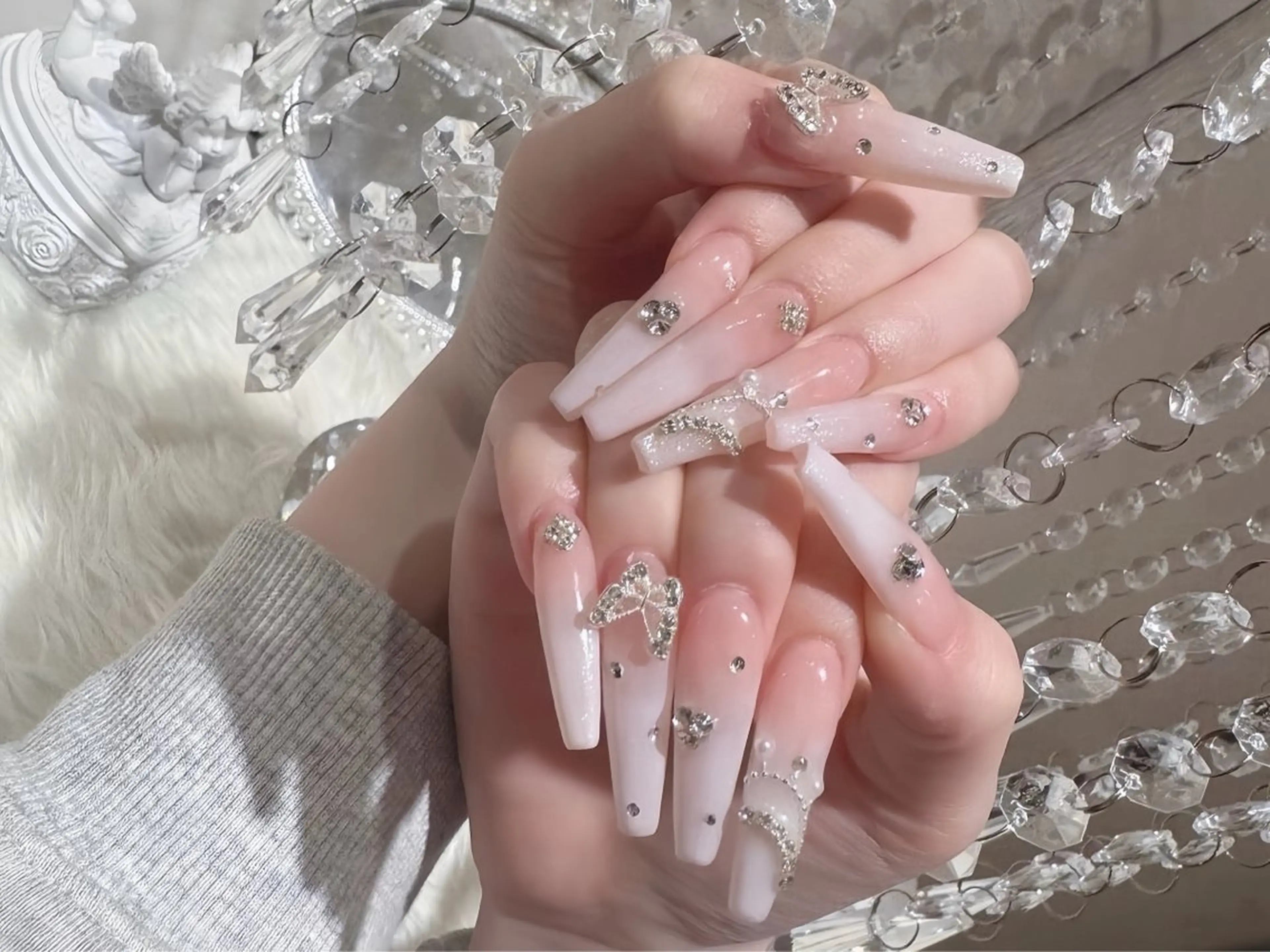 ネイル アニマル柄 ボルドー ブラウン チークネイル フレンチネイル ハンドネイル Rin Nail 新大久保店のネイルデザイン
