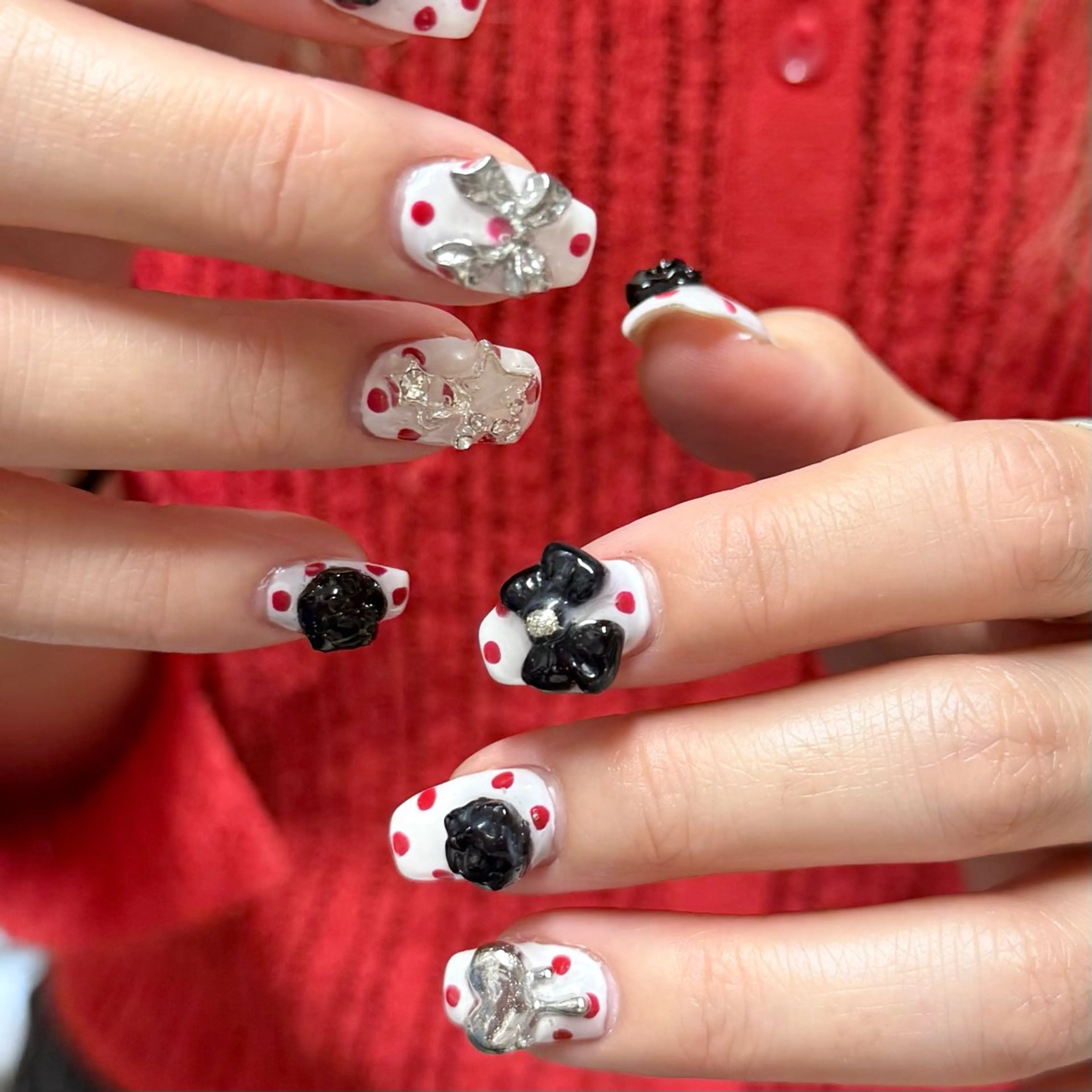 ネイル ハンドネイル 🩶レイナ🩶 color/nailのヘアスタイル