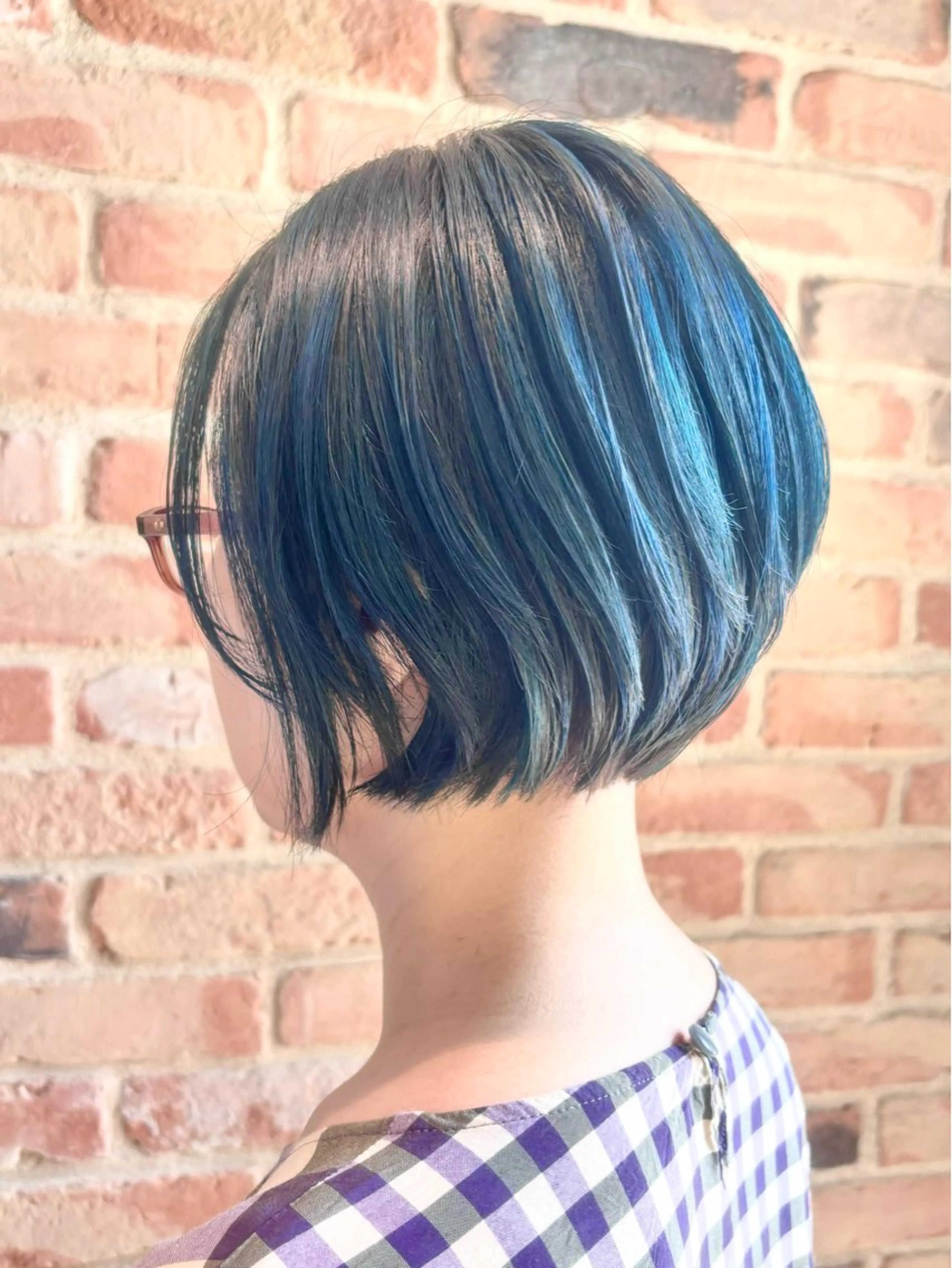 ショート カラー 古川 琴美のヘアスタイル