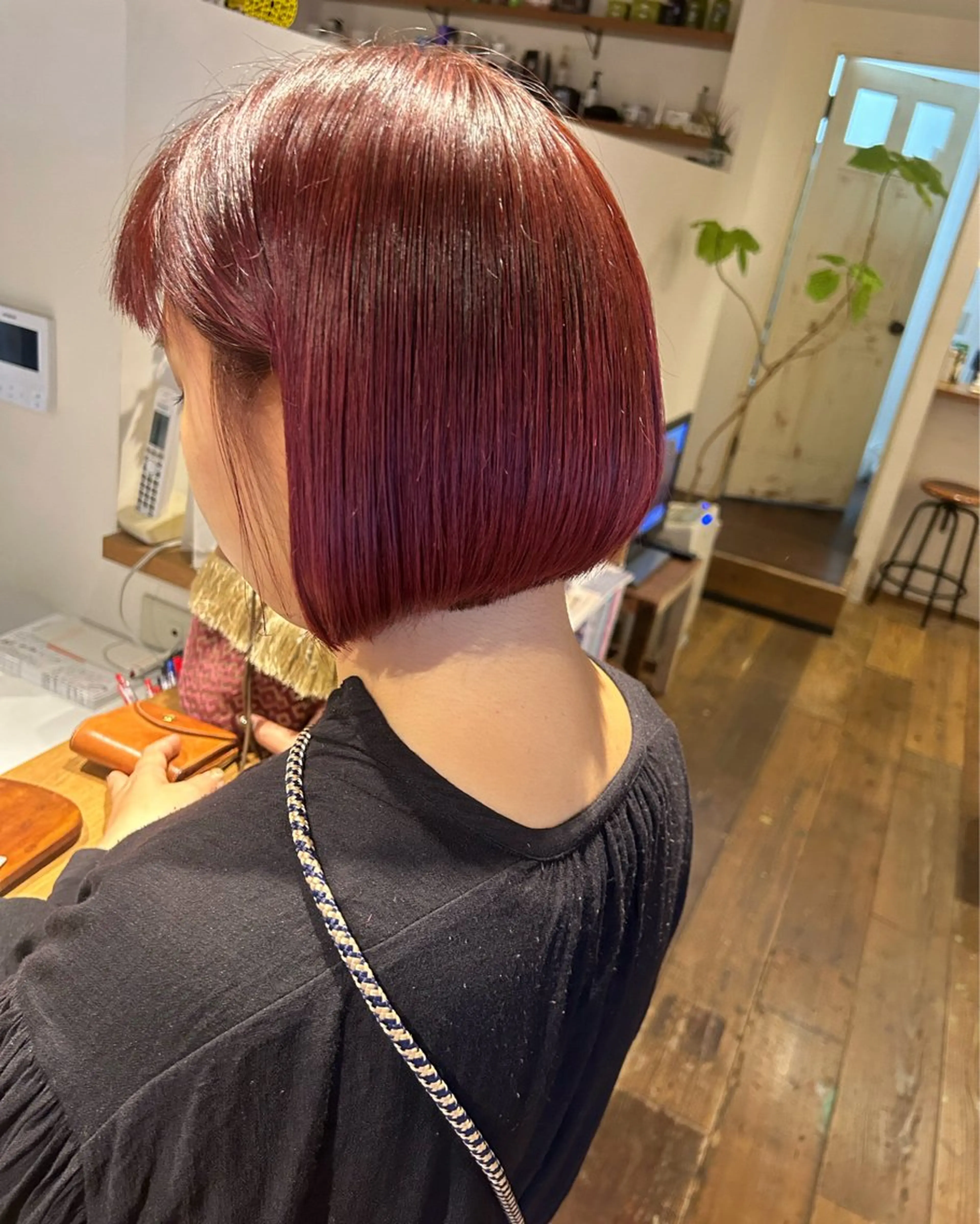 ショート カラー ブリーチ ピンクカラー ボブ noce harumiのヘアスタイル