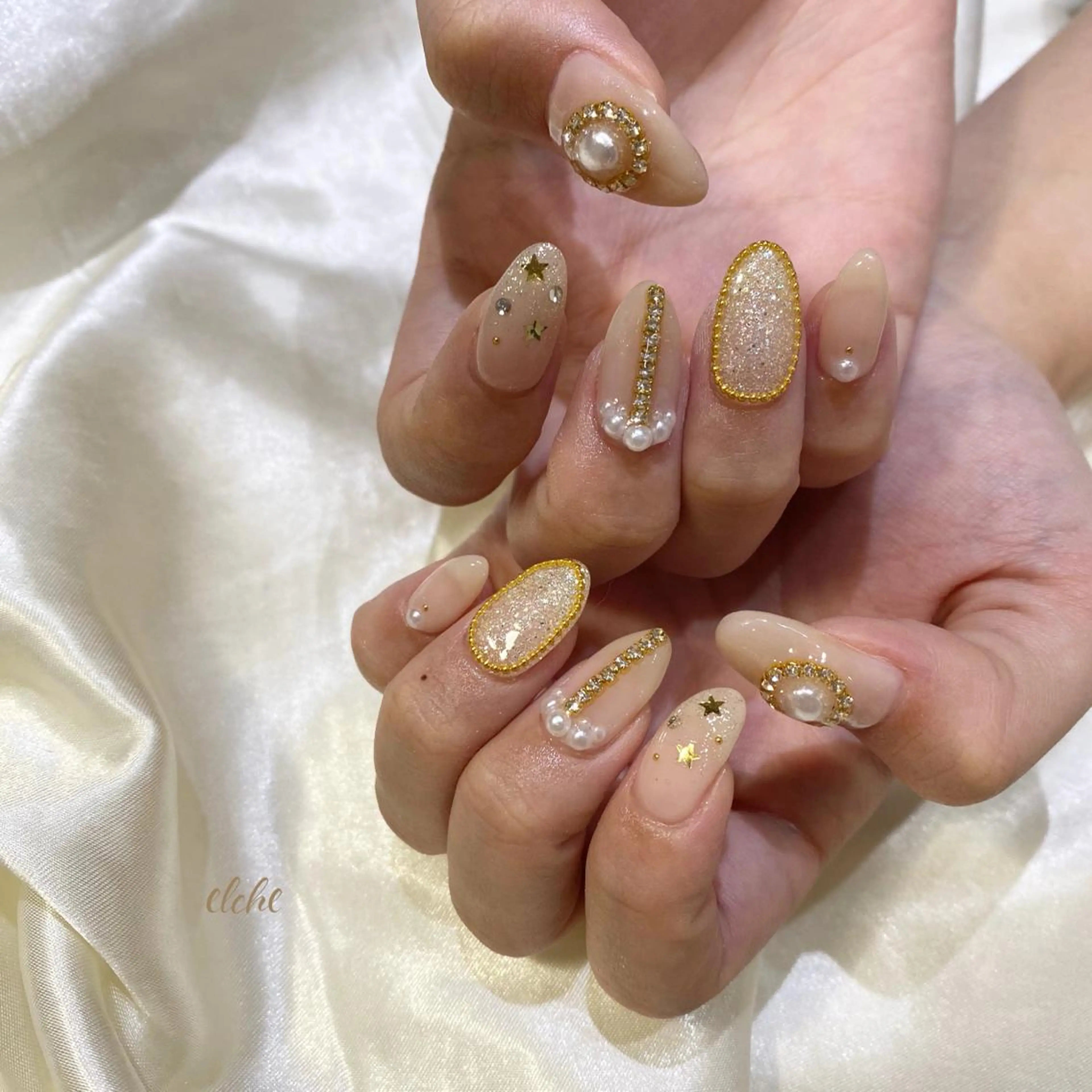 ネイル ハンドネイル 西岡 杏のネイルデザイン