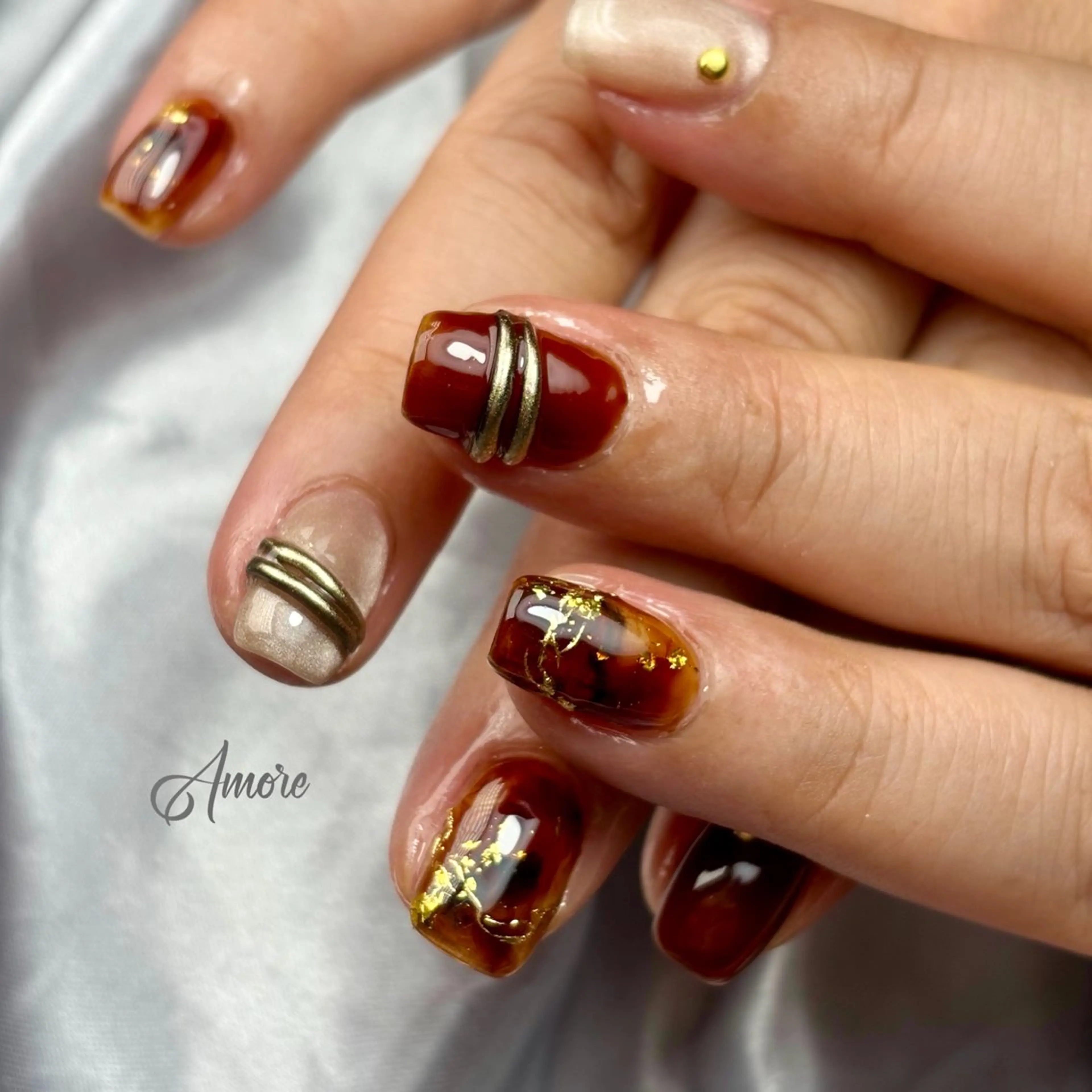 ネイル ジェルネイル キラキラネイル 韓国ネイル マグネットネイル パラジェル You kyehwaのネイルデザイン