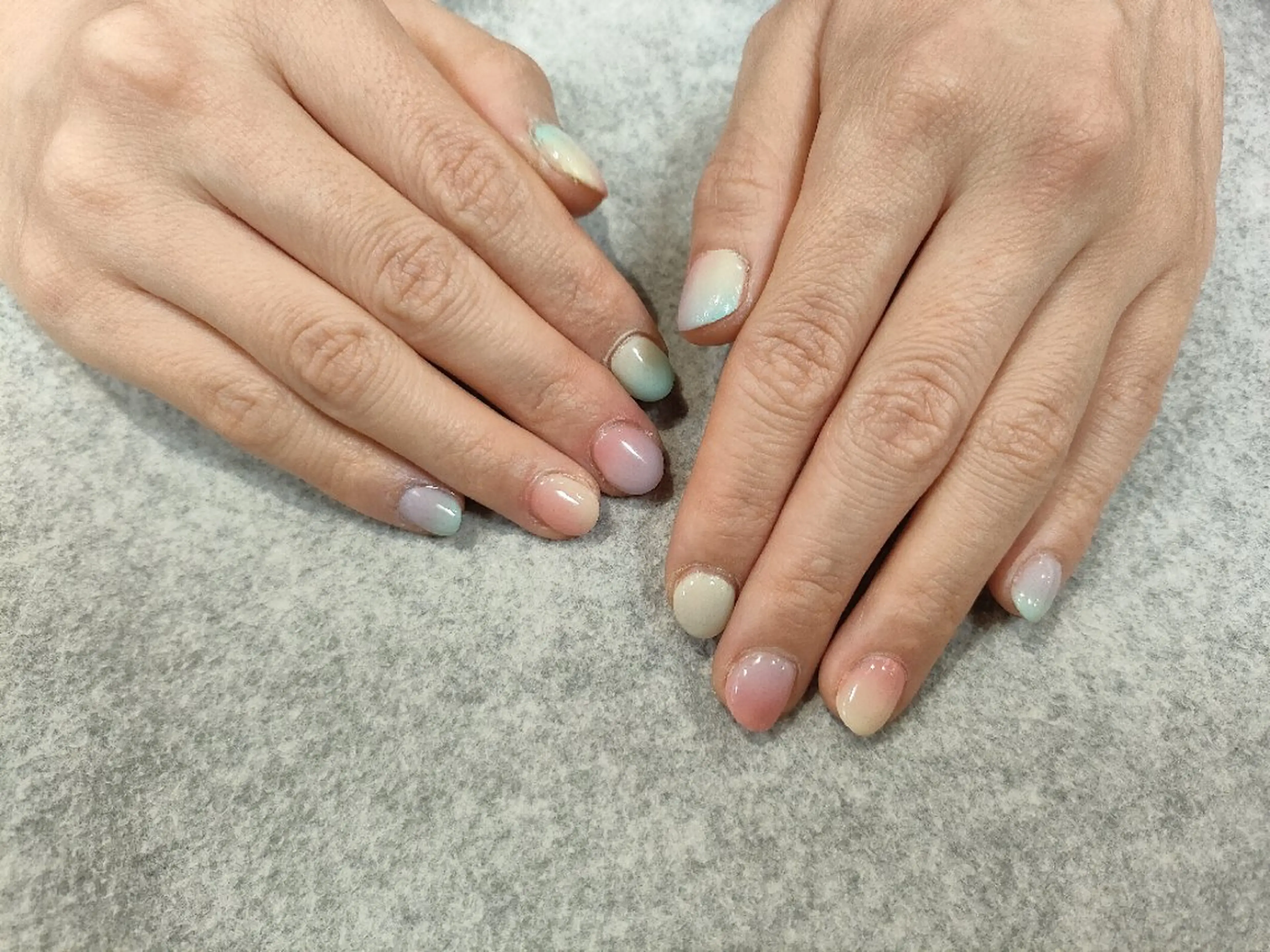 ネイル ヨ ルのネイルデザイン