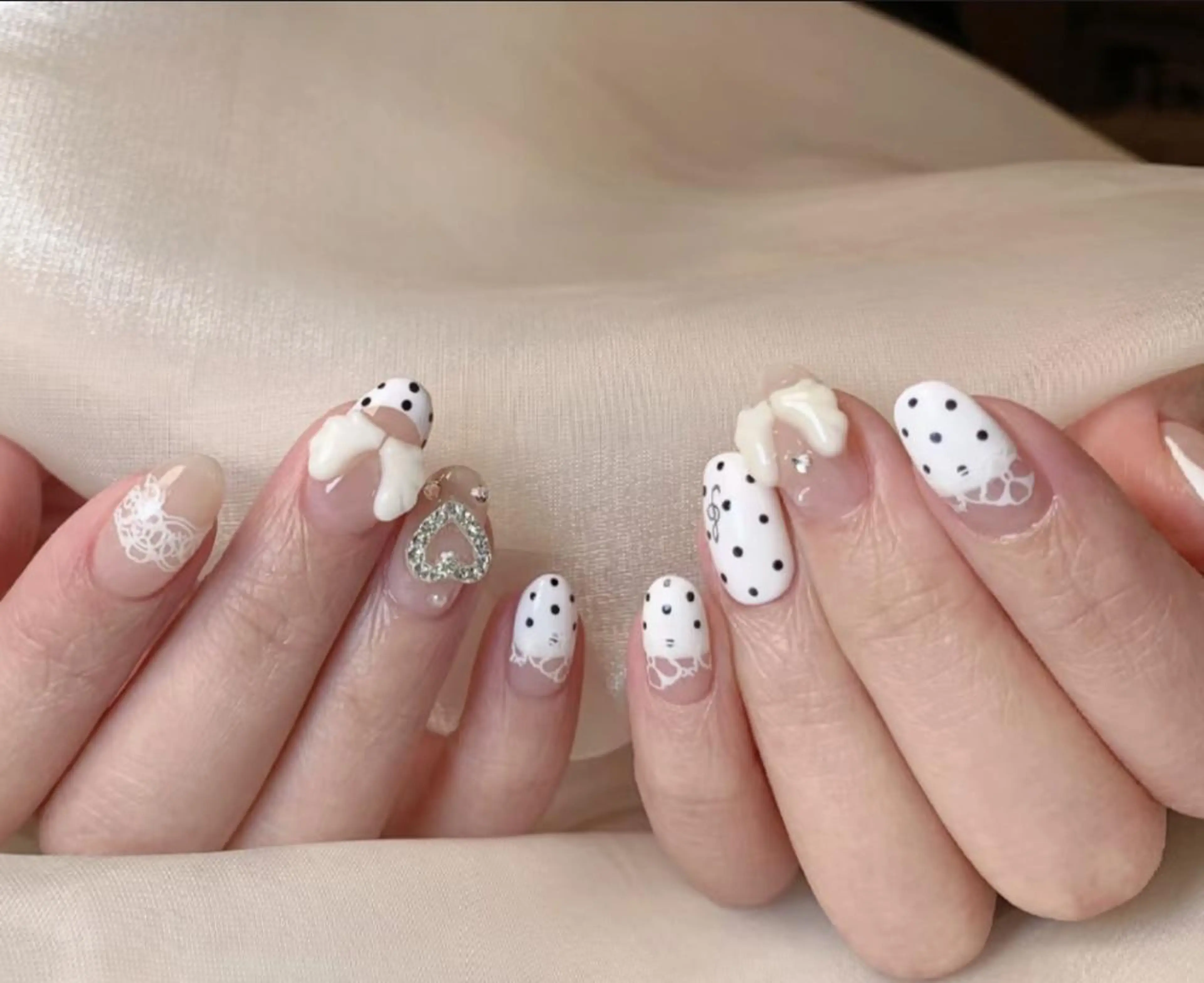 ネイル ハンドネイル ハンドケア 🍑 momo_nailのネイルデザイン