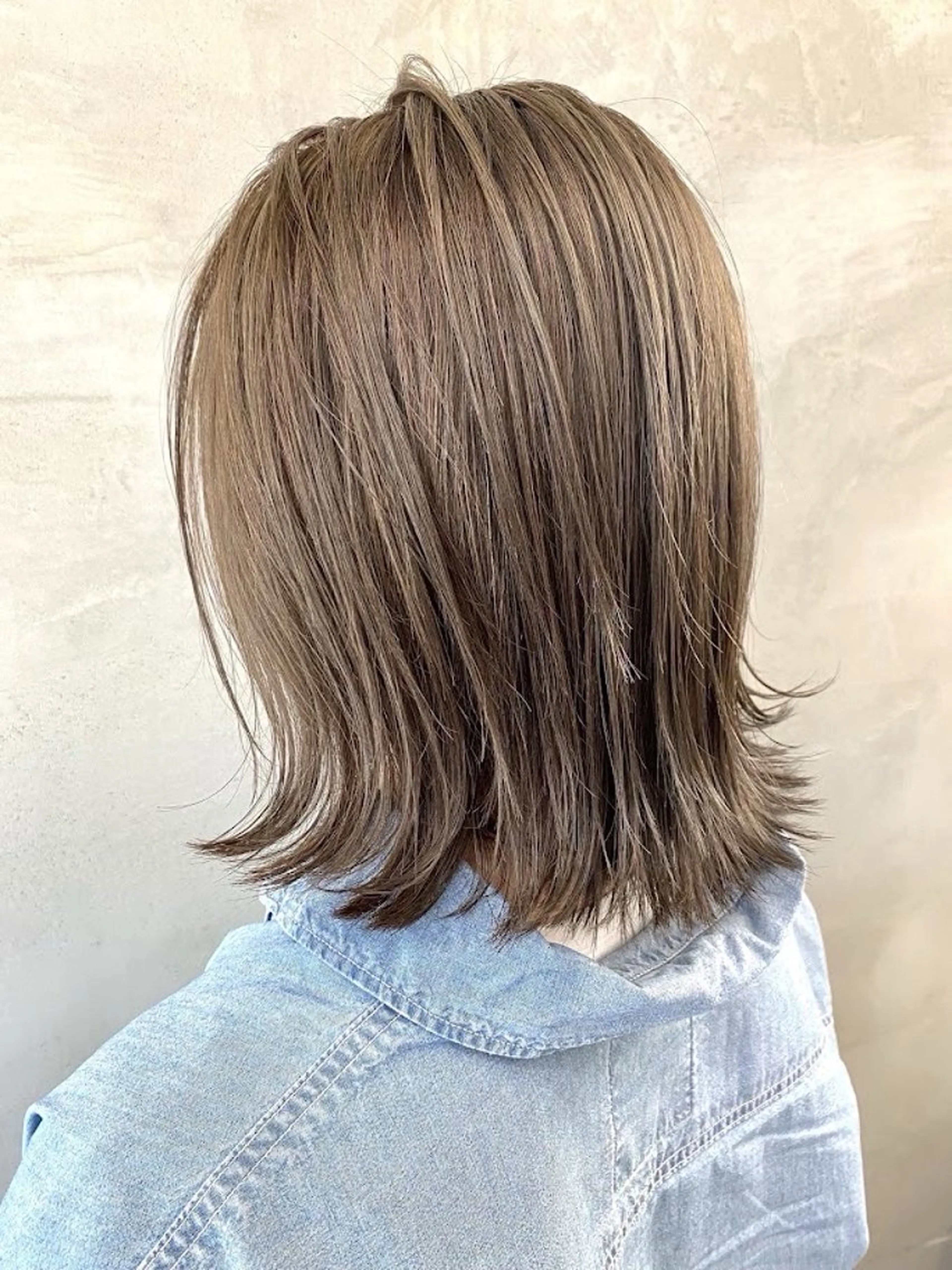 カラー HAYATA/透明感 /派手髪/ケアブリのヘアスタイル