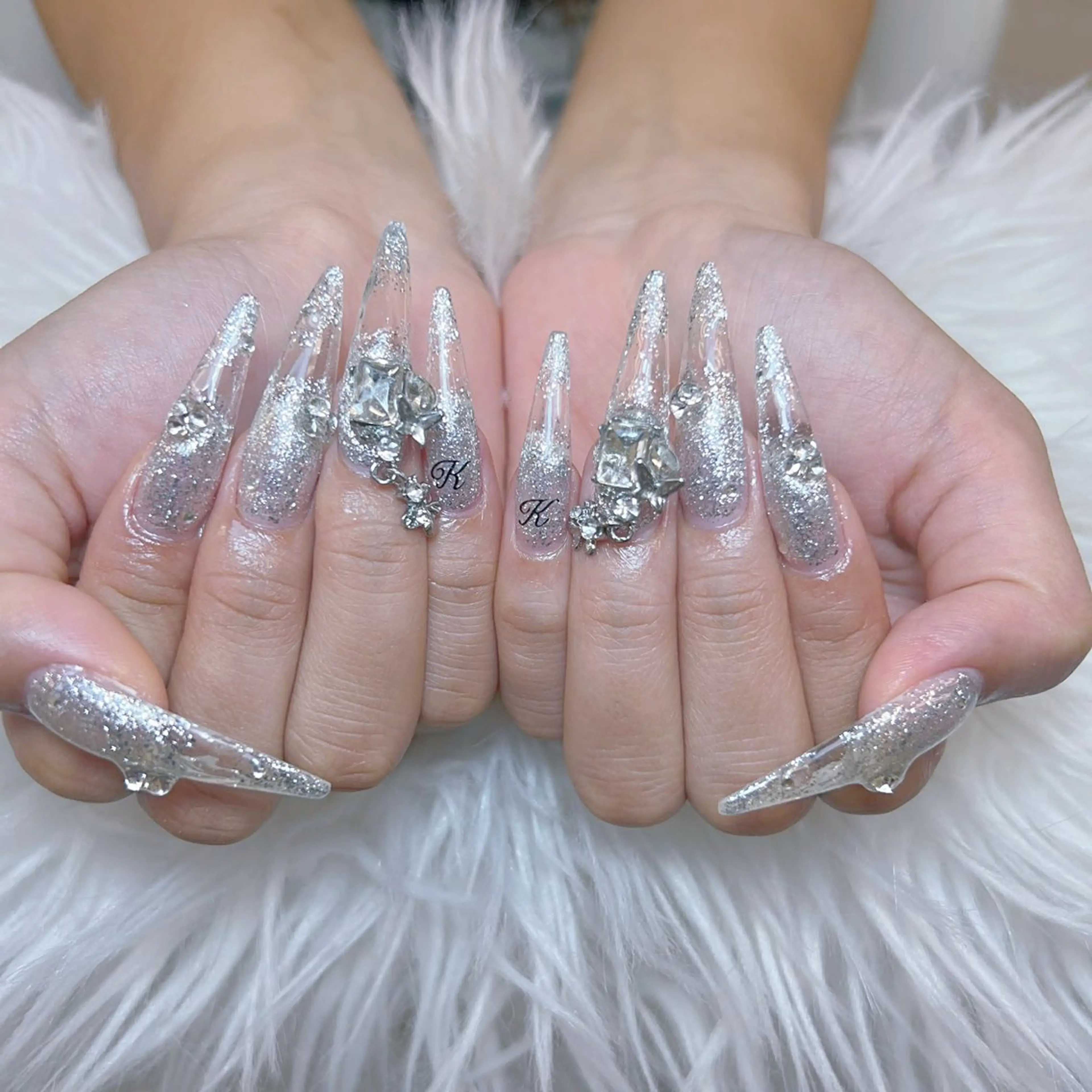 ネイル アートネイル オーロラネイル チークネイル 長さ出し フットネイル Miya _nailのネイルデザイン