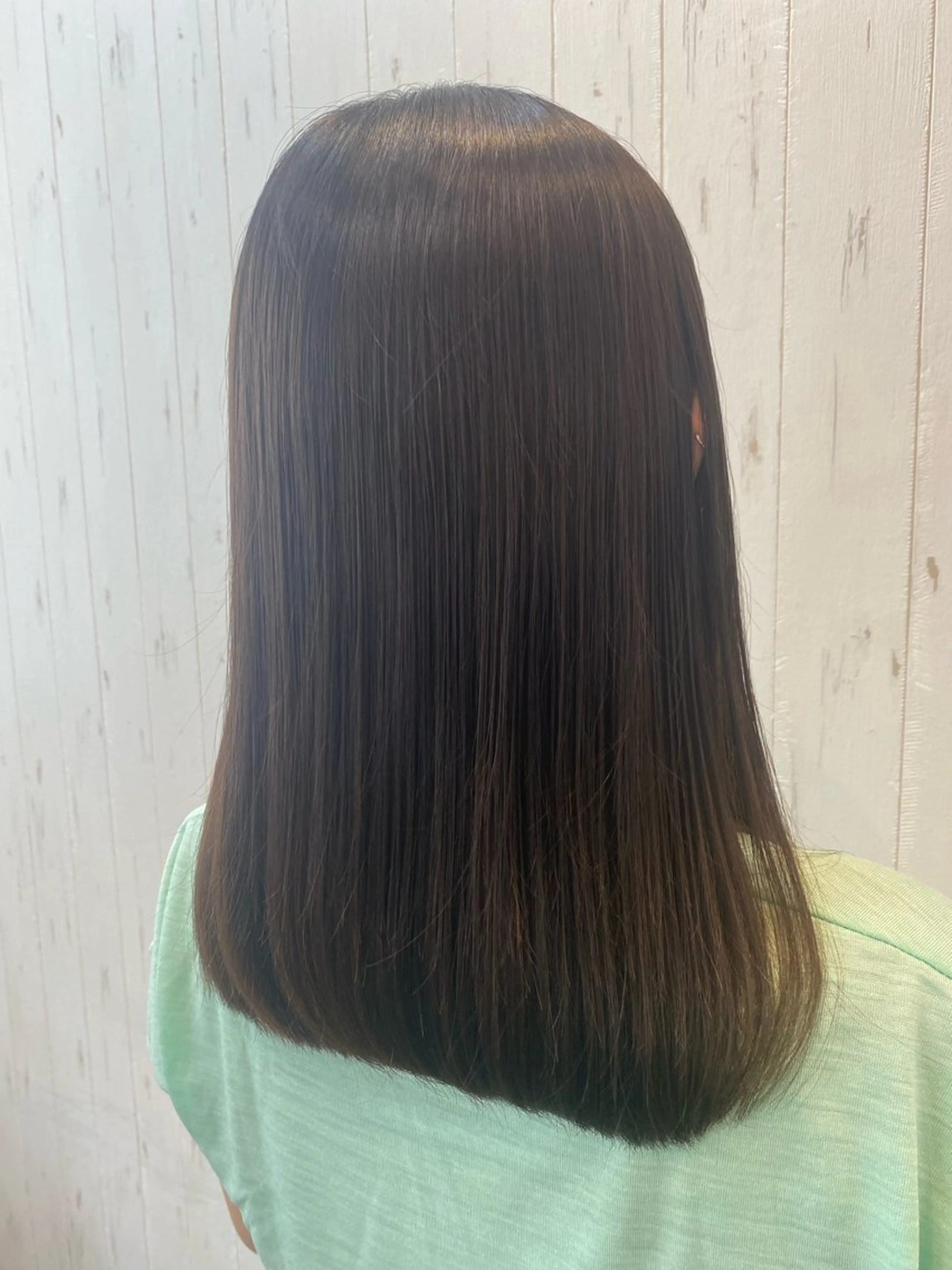 ミディアム hira .のヘアスタイル