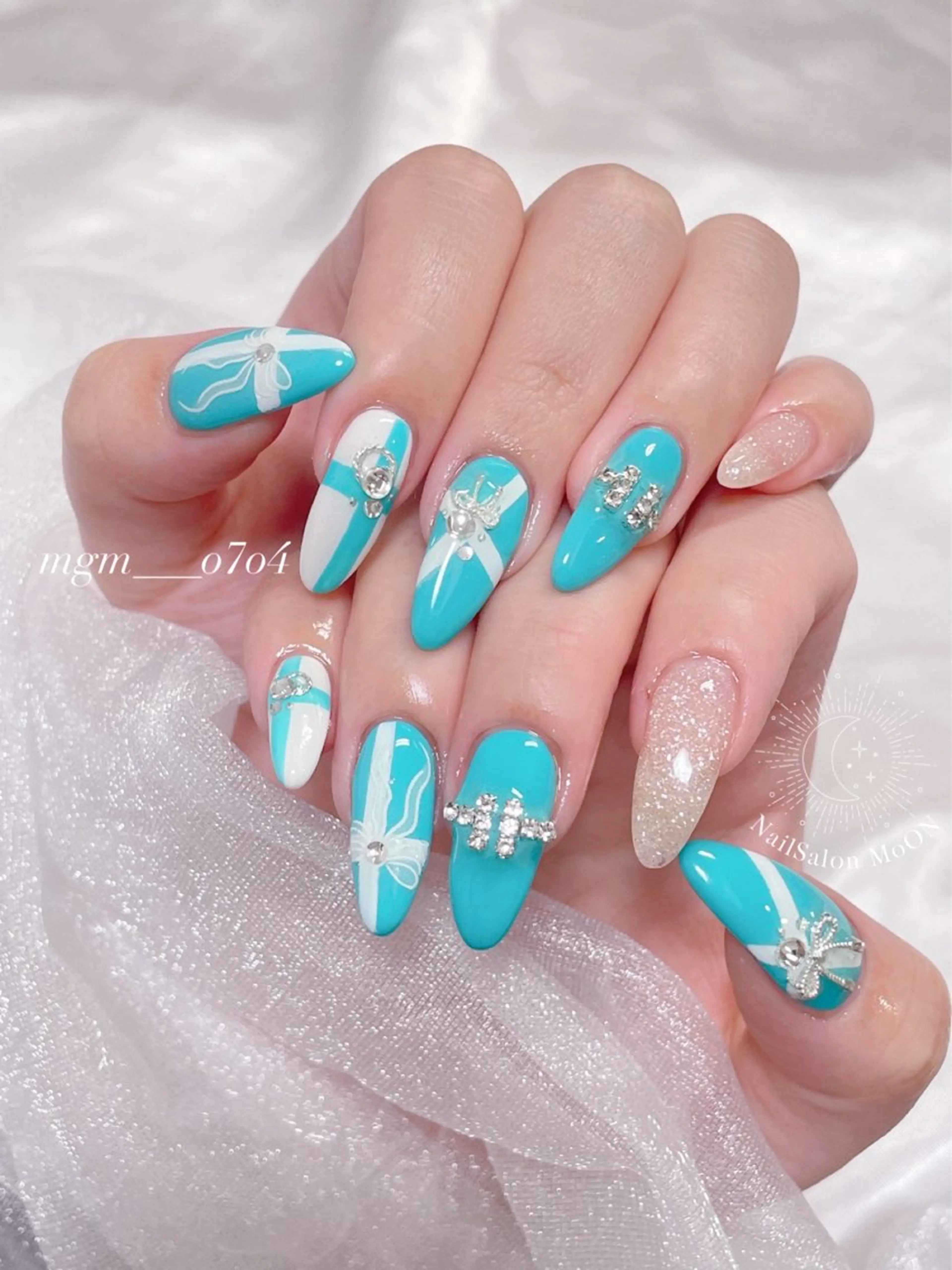 ハンドネイル ハンドケア MoON...❤︎ MeGuのネイルデザイン