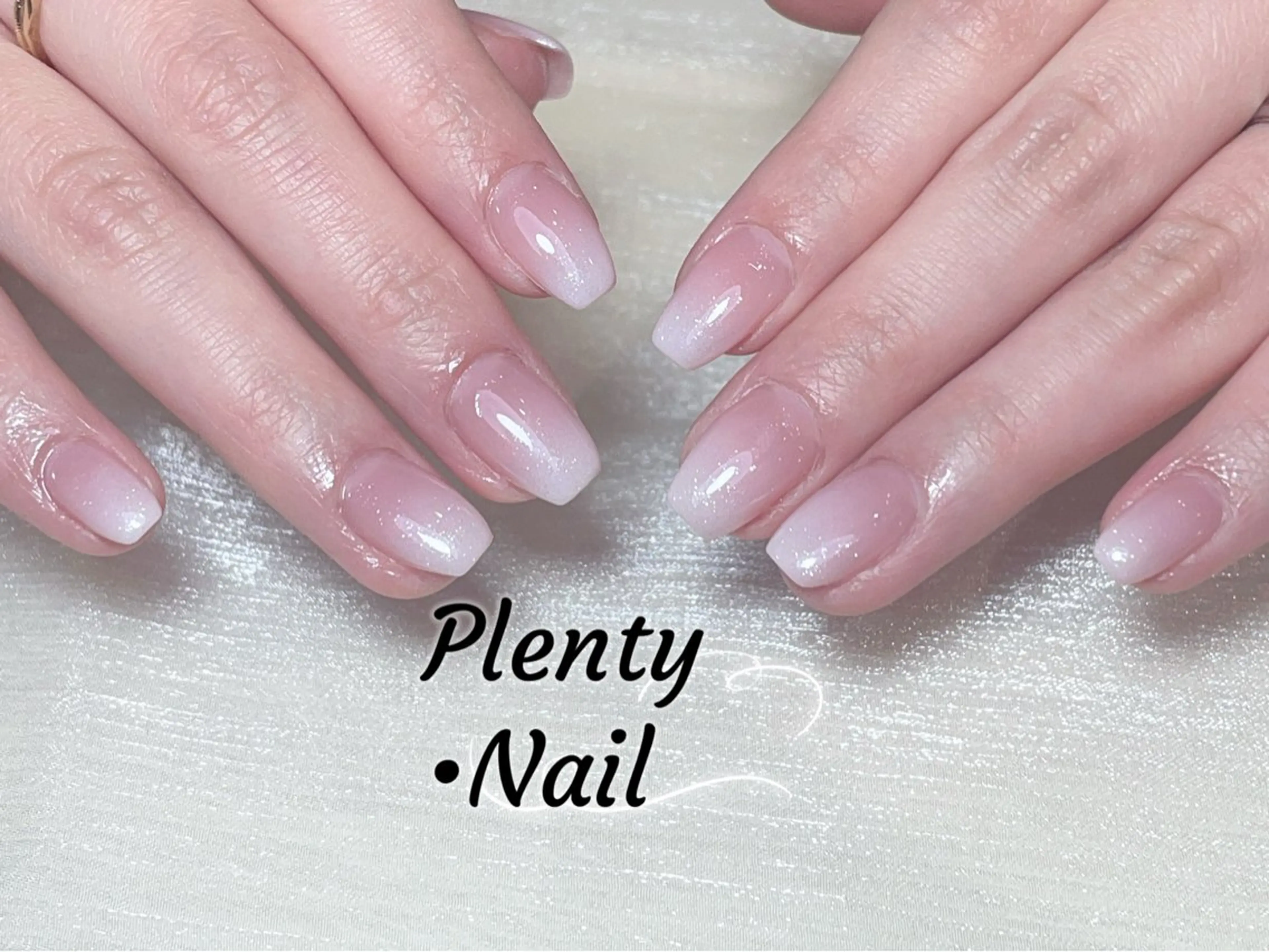 ネイル アートネイル オーロラネイル ガーリー キラキラネイル マグネットネイル Plenty Kokona🩷のネイルデザイン