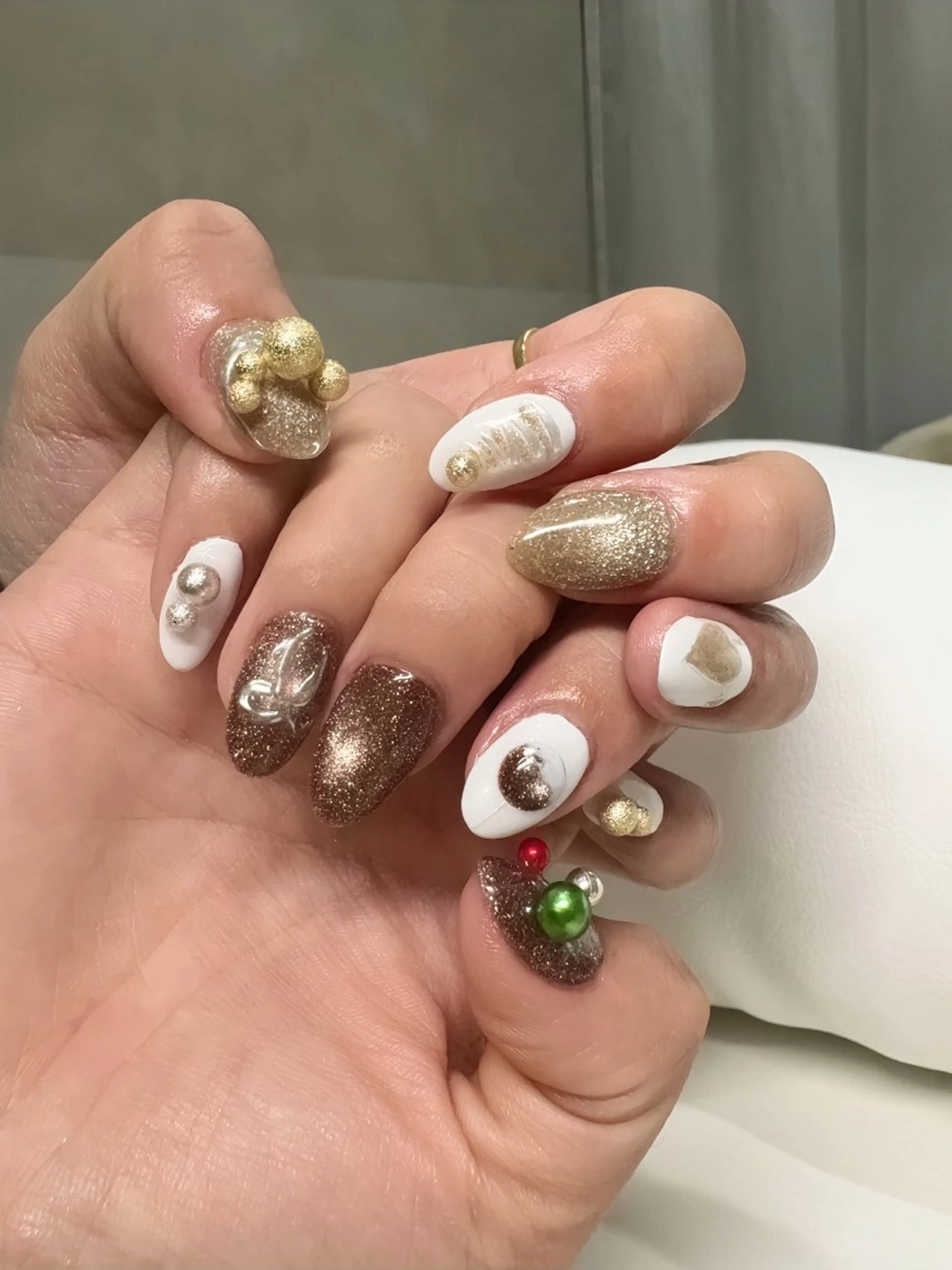 ネイル 冬ネイル クリスマス ネイルサロン /しあわせたいむ🌱のネイルデザイン