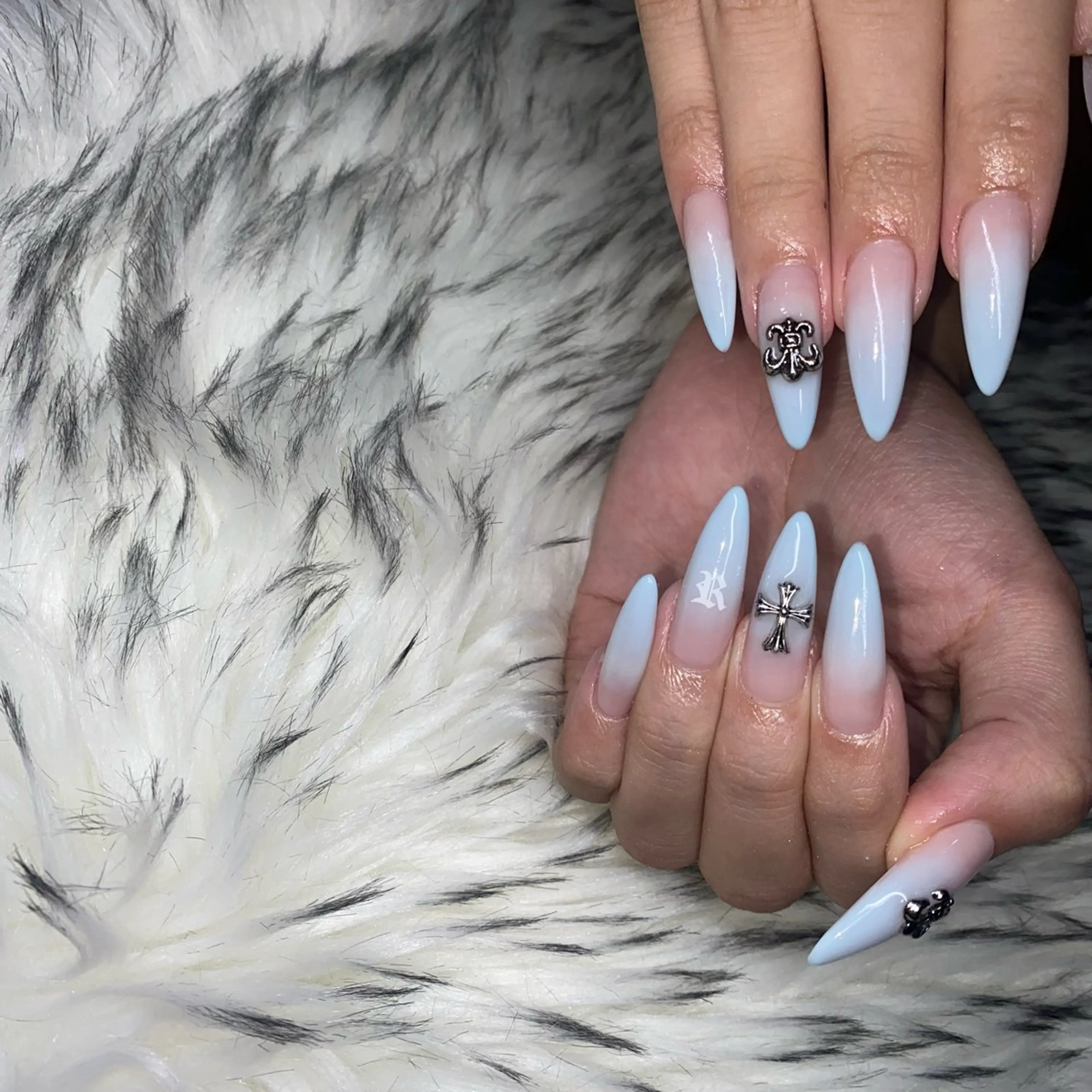 ネイル ハンドネイル la vie Luire ｱｽｶのネイルデザイン