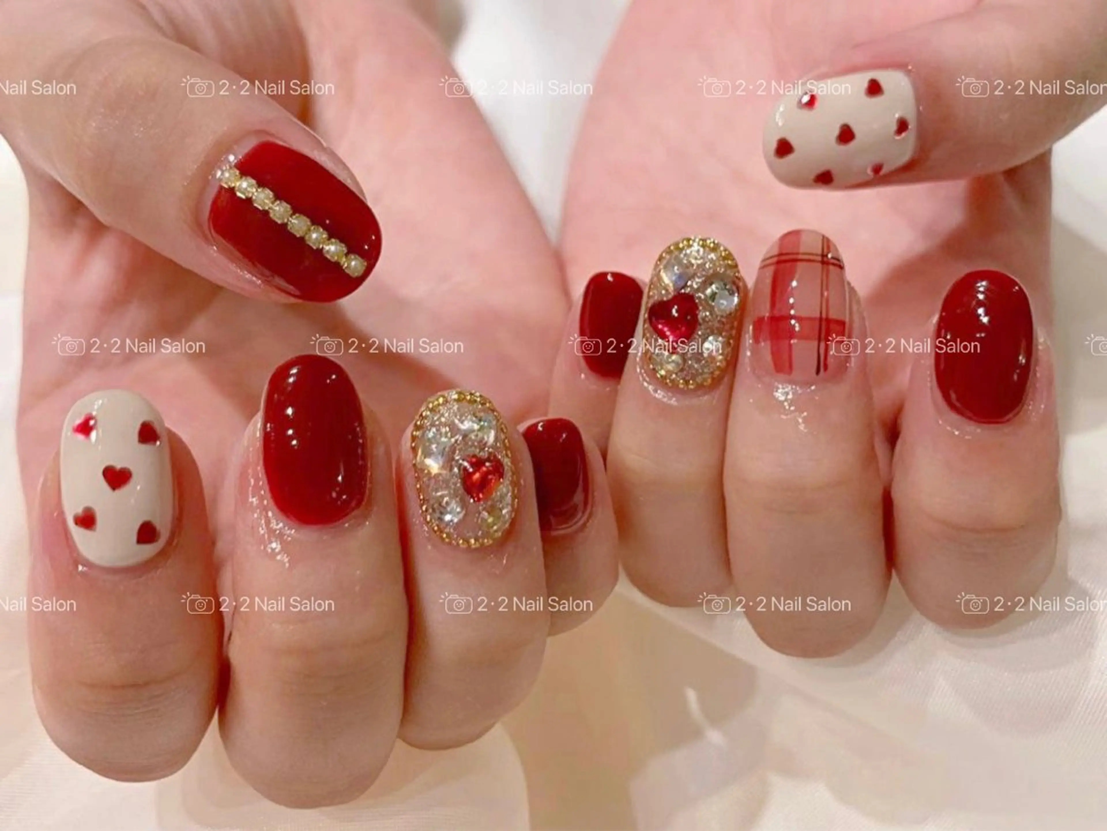 ネイル アートネイル Rainrain💧 パーツ豊富、やり放題のネイルデザイン