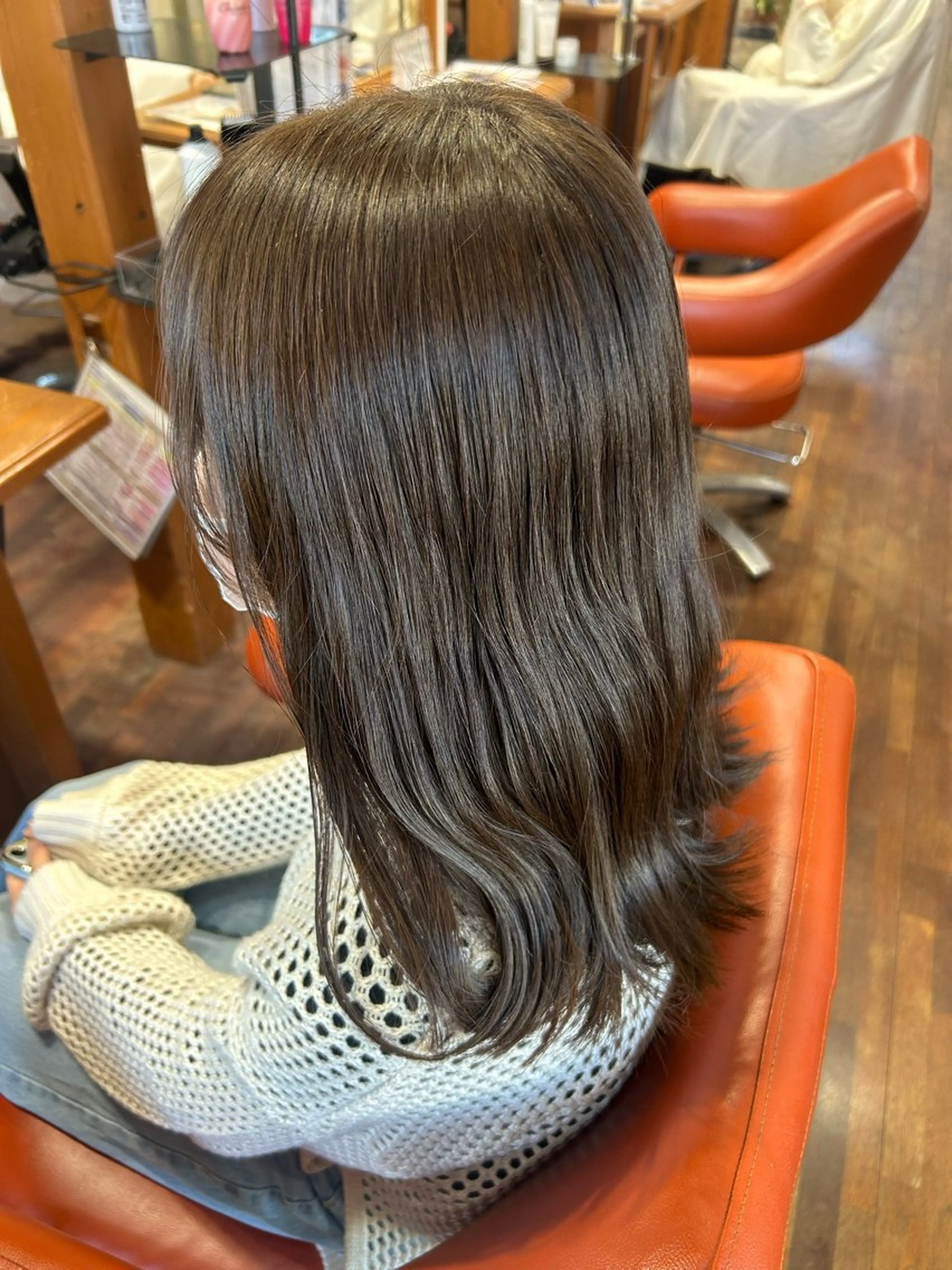 セミロング カラー ブリーチ ブリーチなしカラー 金森 有希のヘアスタイル