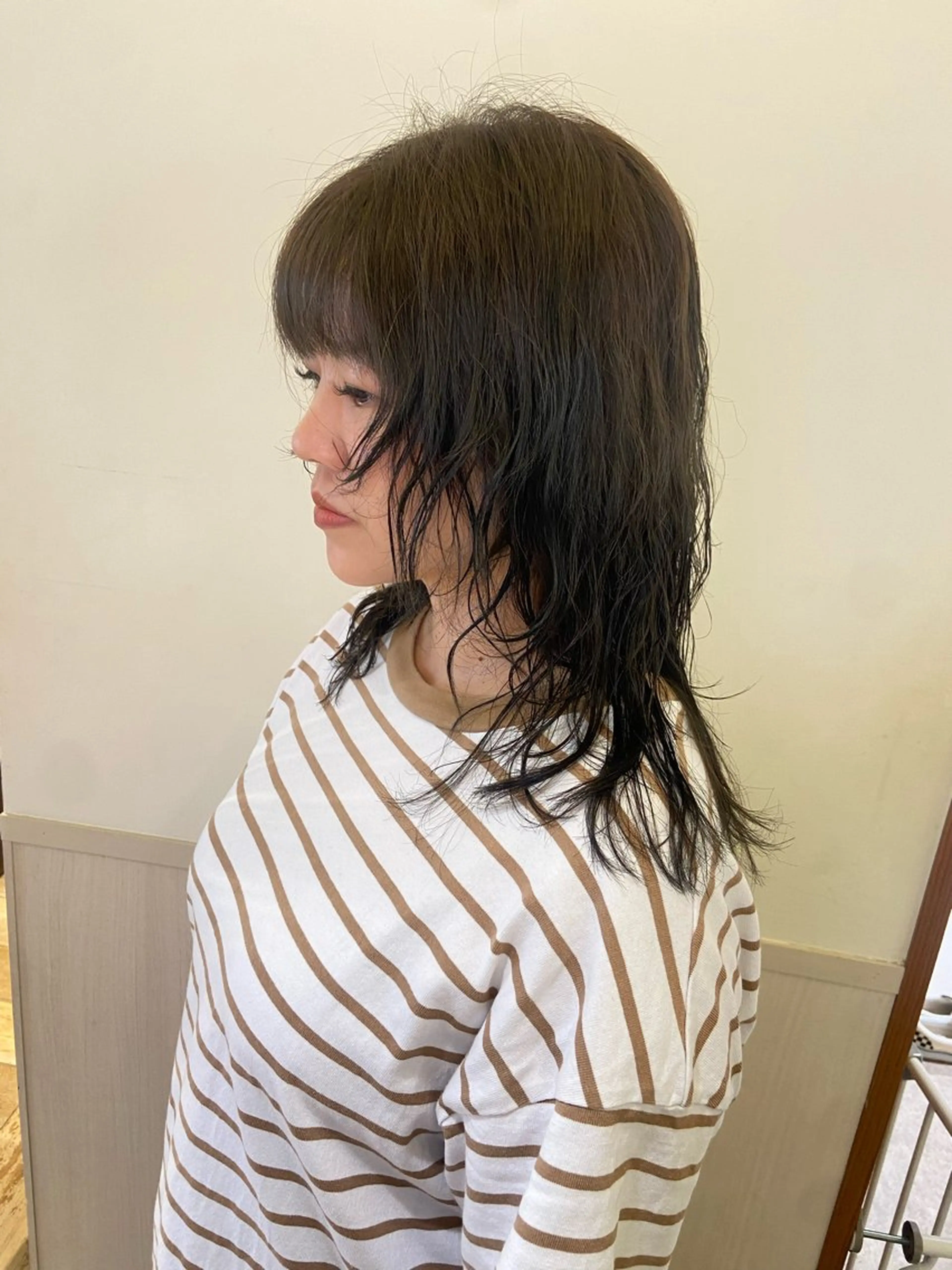 セミロング カット ヘアカラー パーマ 🐺ウルフ/レイヤー 似合わせ‎🤍沙羅のヘアスタイル