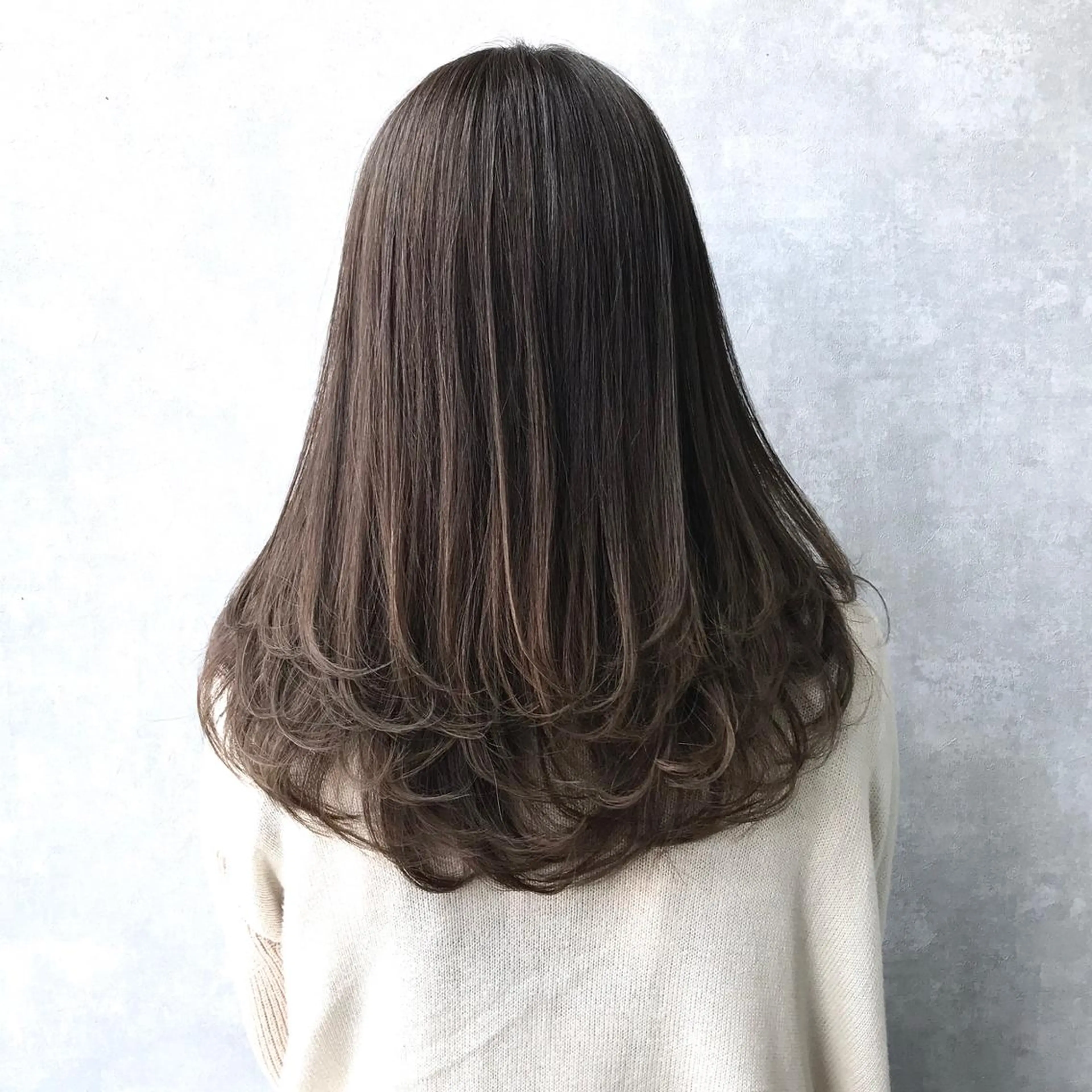 ロング ヨシンモリ ムルギョル巻き 韓国風ヘア レイヤーカット シースルーバング K-POP好き美容師 🇰🇷Kai.Yのヘアスタイル