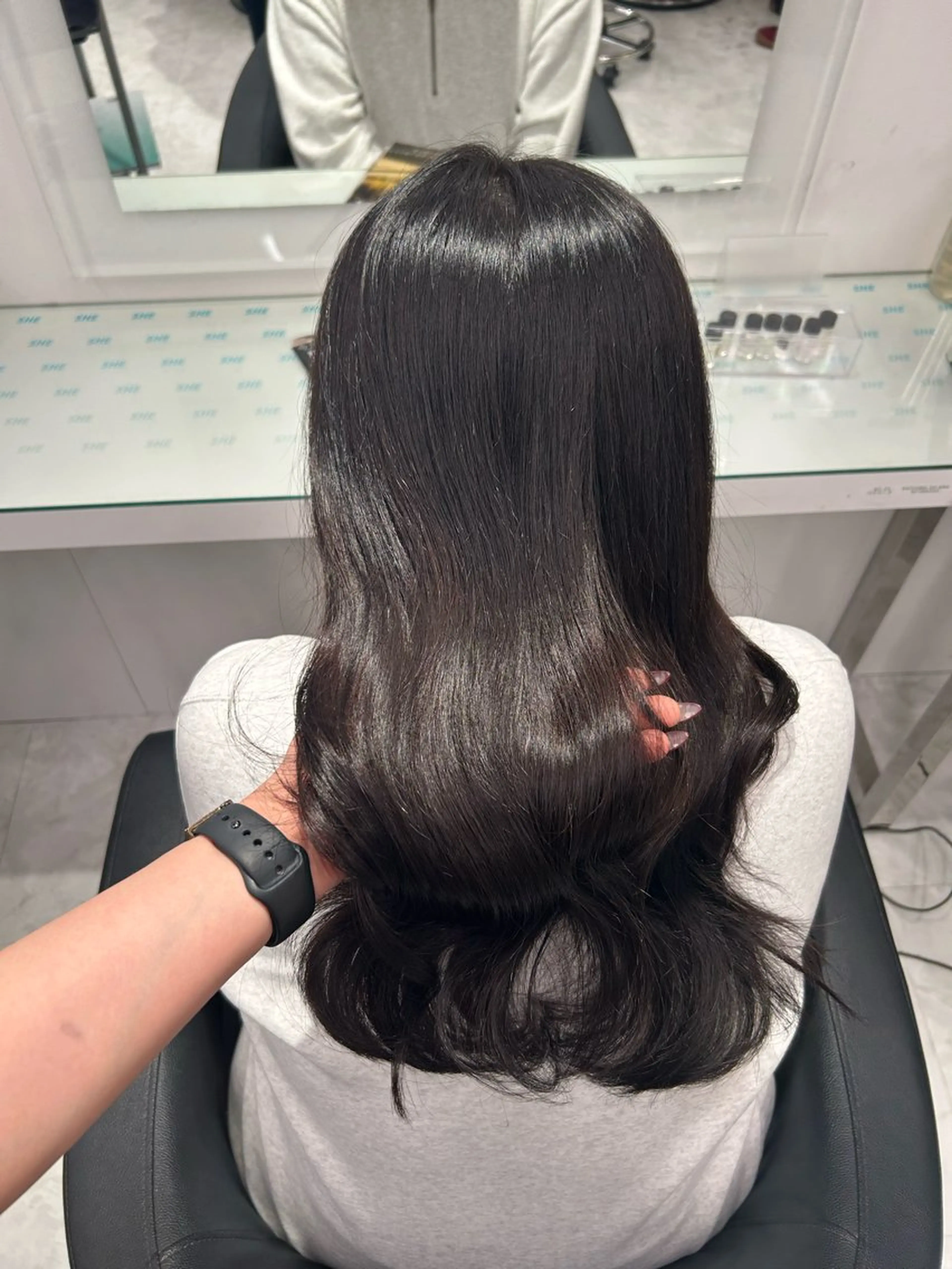 セミロング 🤍大人っぽ韓国暗髪 🤍Asuka🤍のヘアスタイル