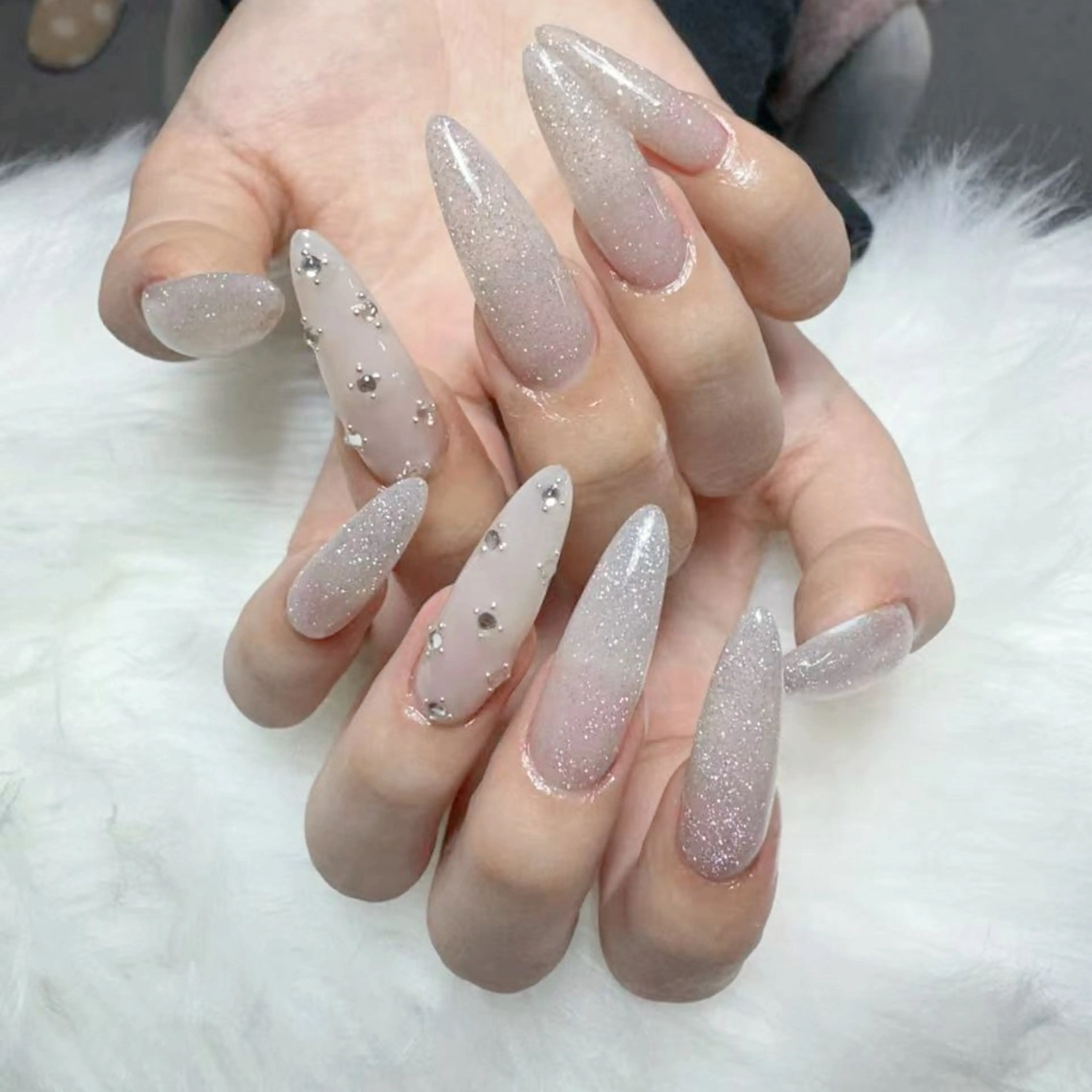 ネイル ハンドネイル 🎀nana🫧 ワンホンネイル🎀のネイルデザイン