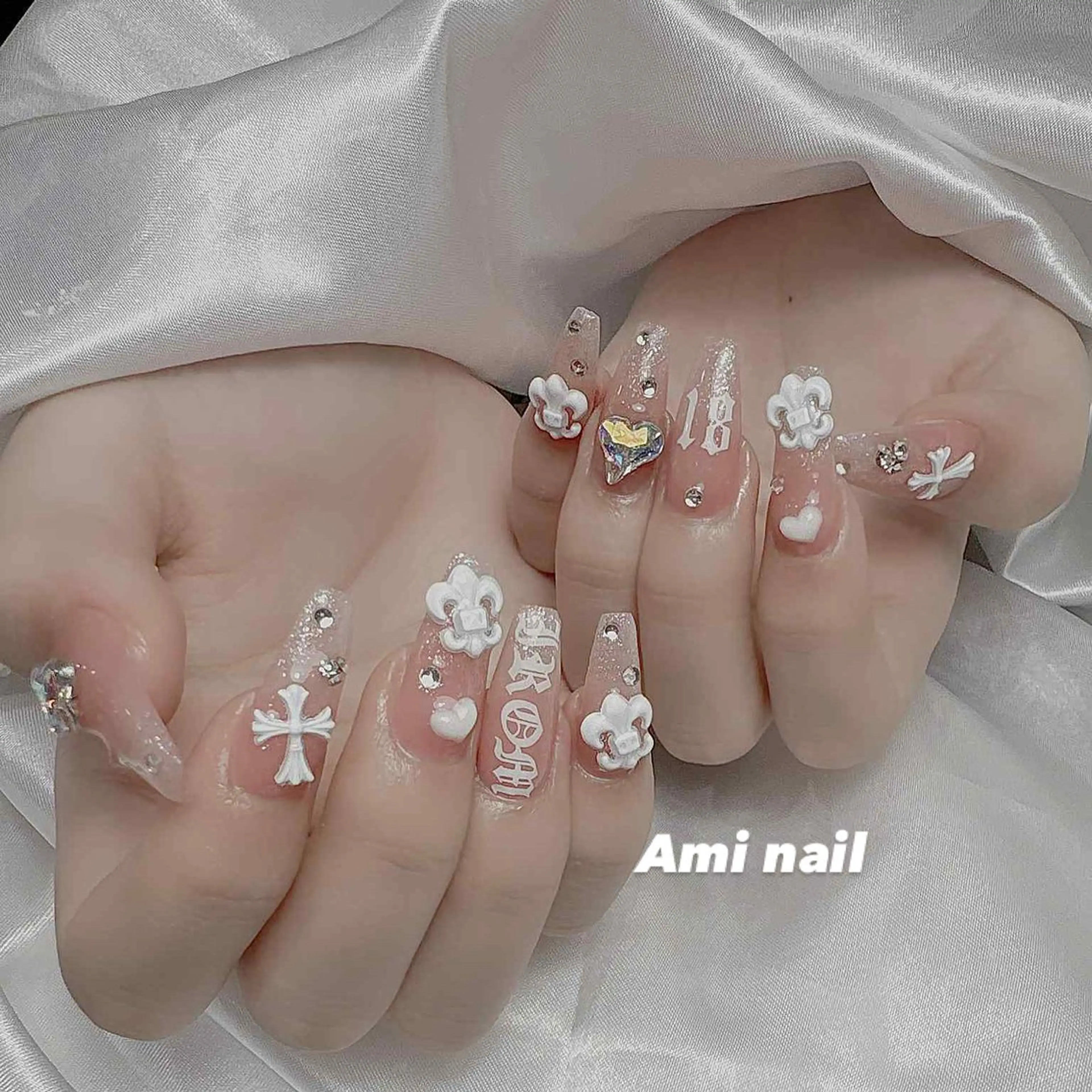 ネイル 長さ出し ネイルチップ Ami Nailのネイルデザイン