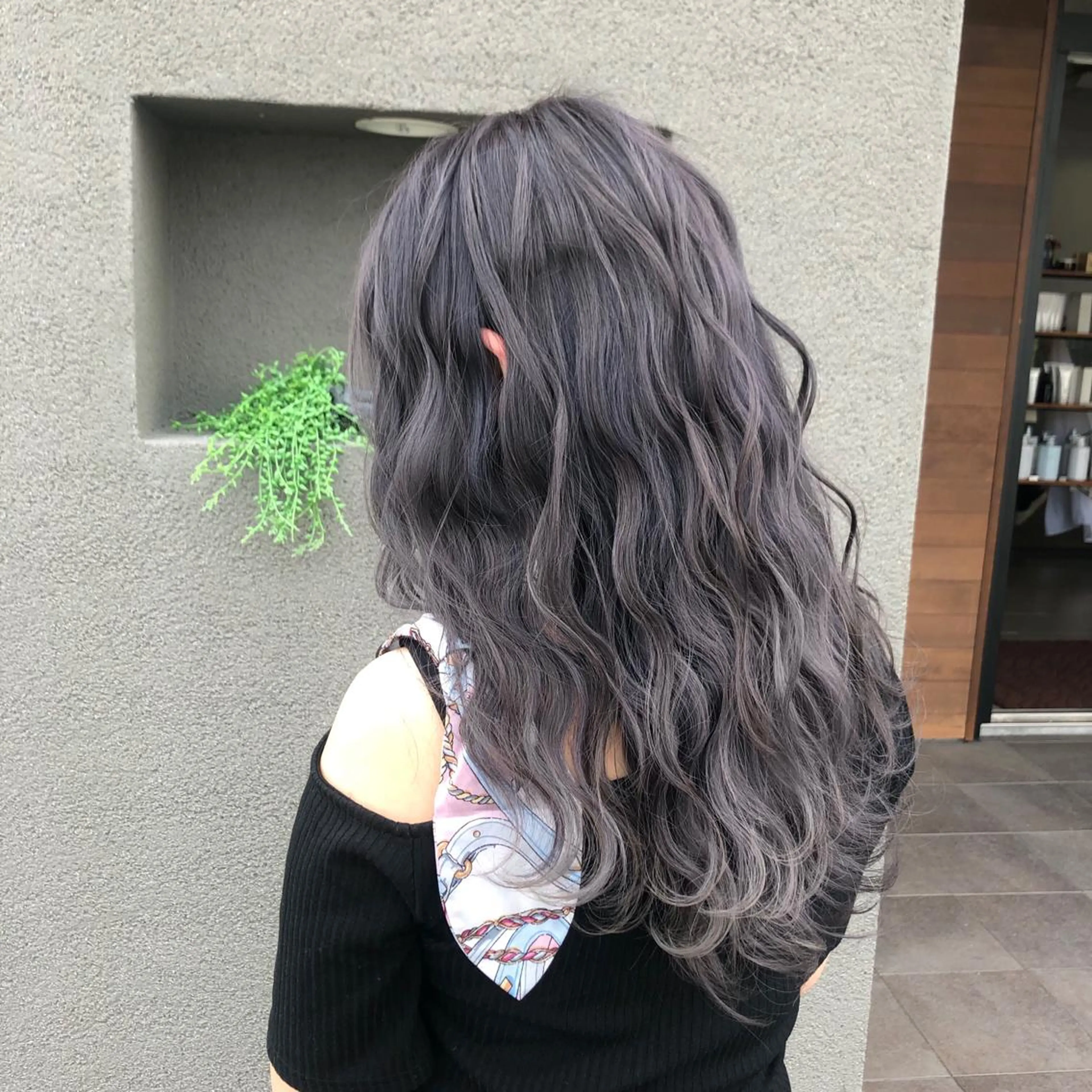 ロング maco 艶感ハイトーン🦋のヘアスタイル