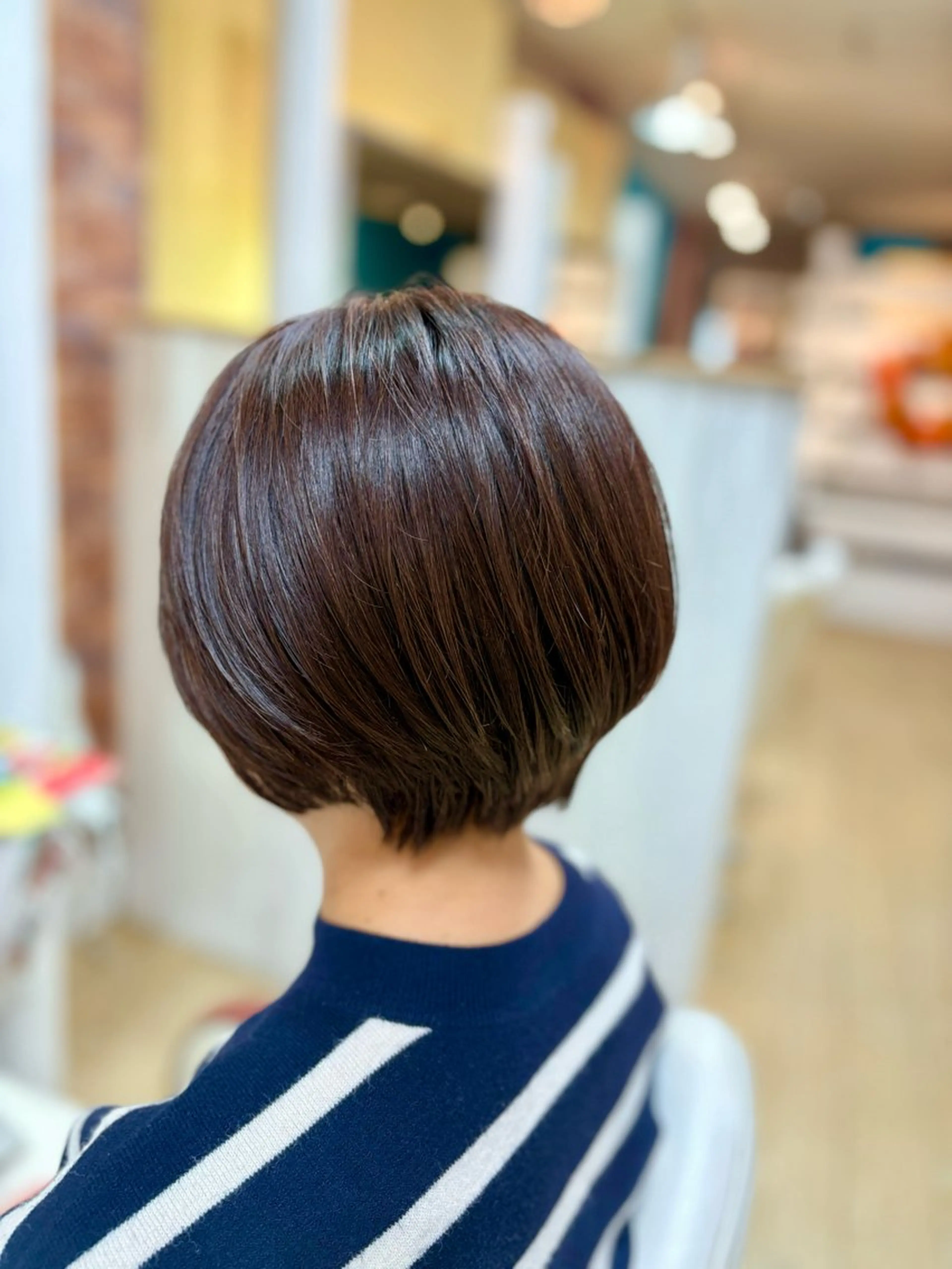 ショート 岩谷 美香のヘアスタイル