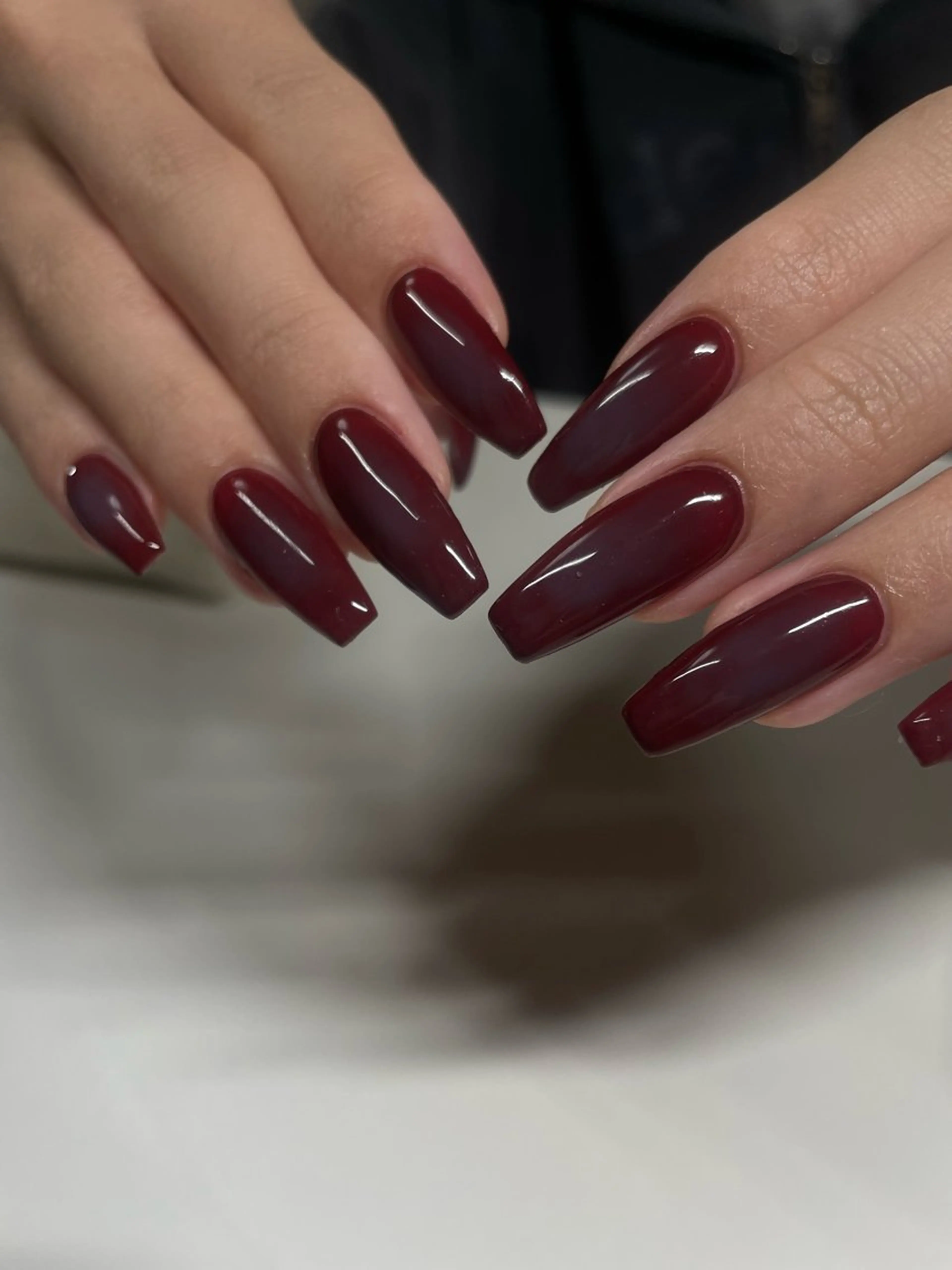 ネイル 赤色 前田 凜のネイルデザイン