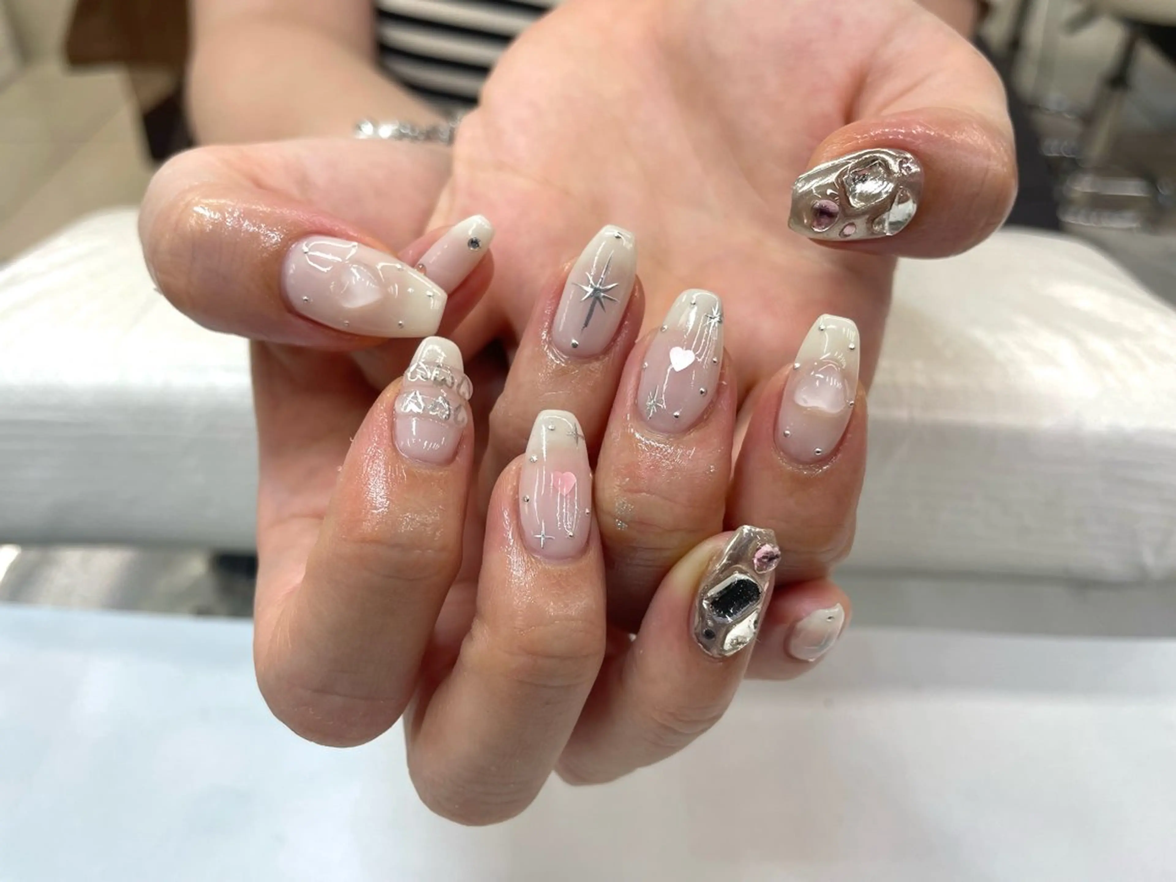 ネイル MAXKELLY KANNAのネイルデザイン