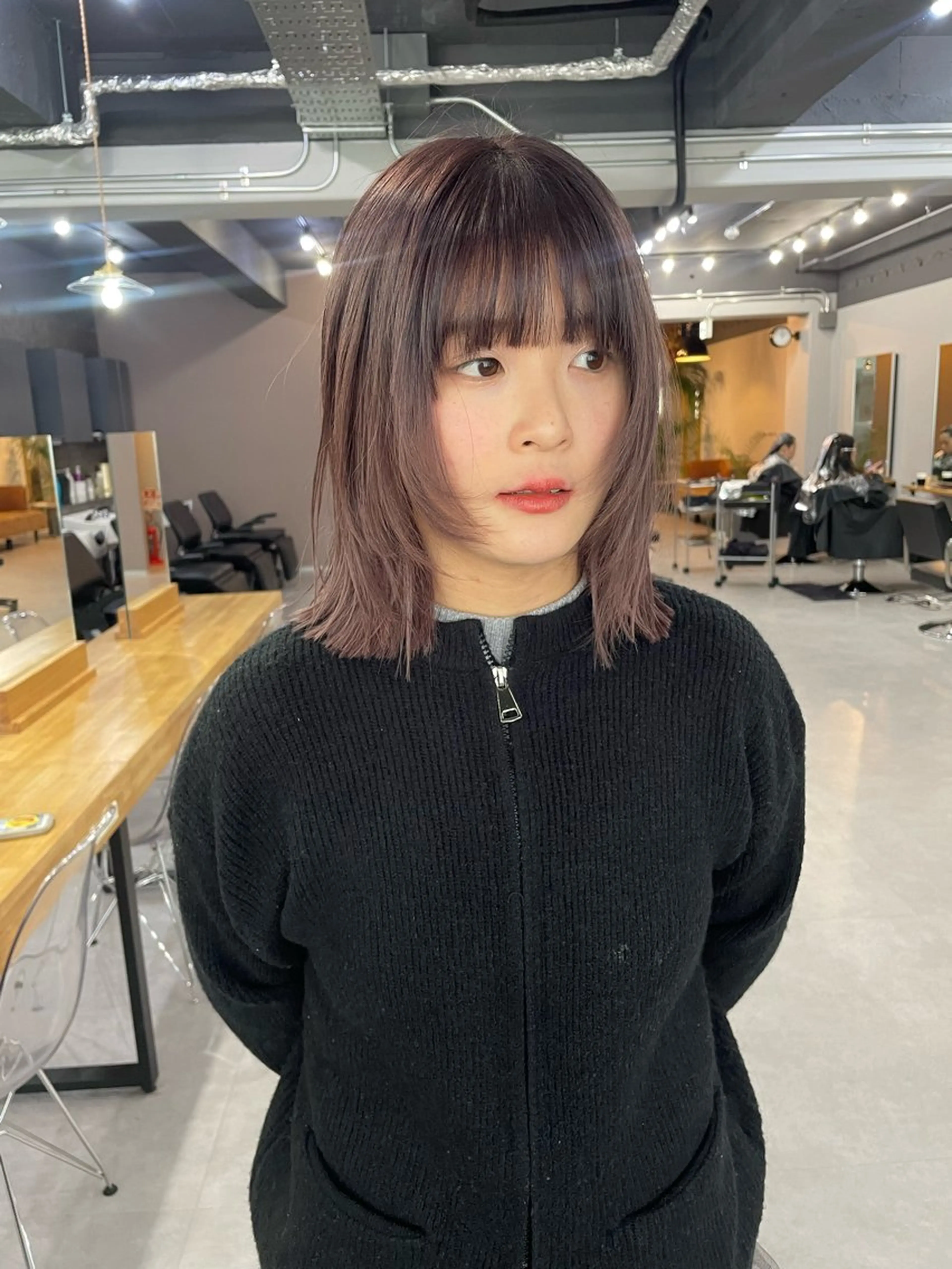 セミロング 倉辻 香奈子のヘアスタイル