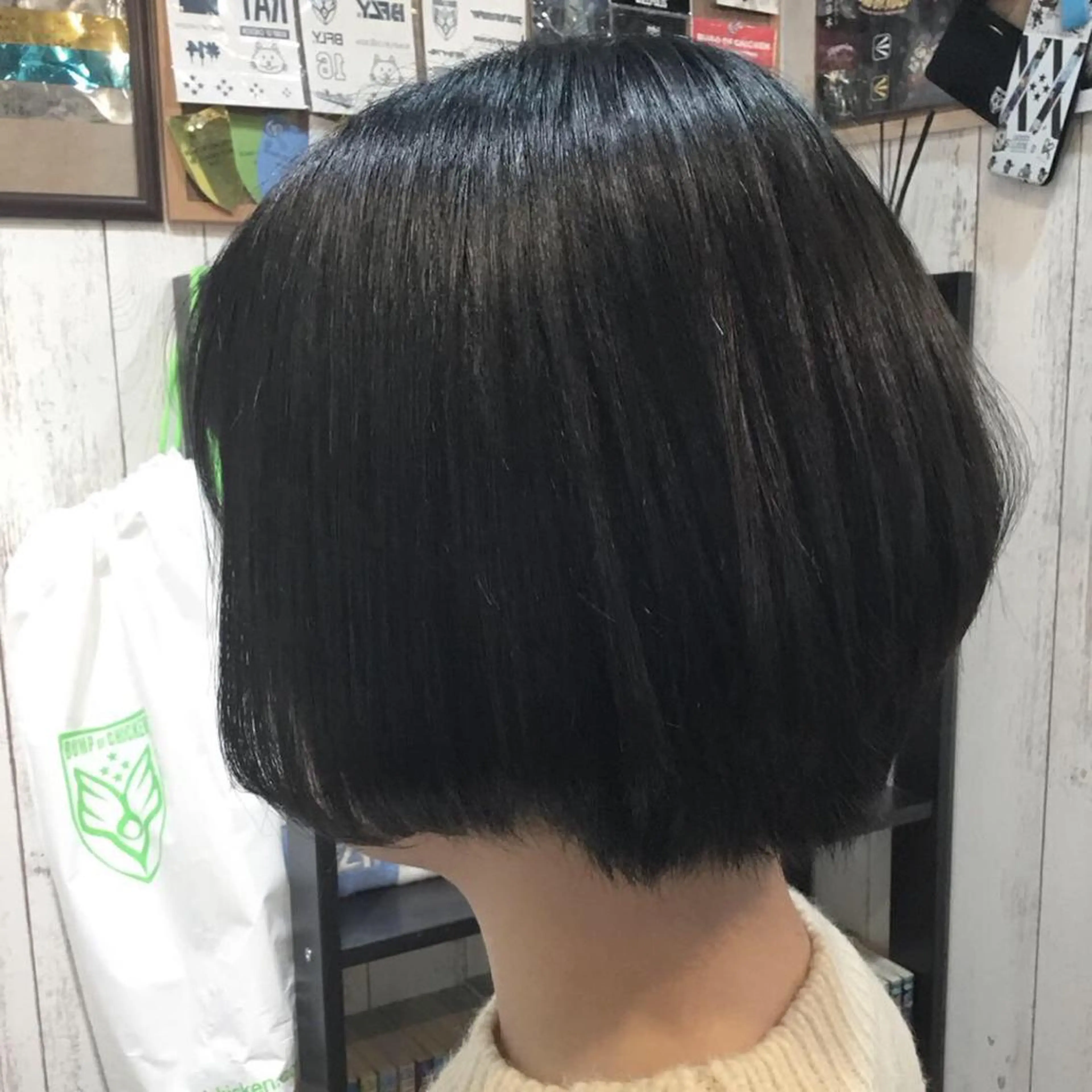ショート カラー パーマ embrace エンブレイスのヘアスタイル