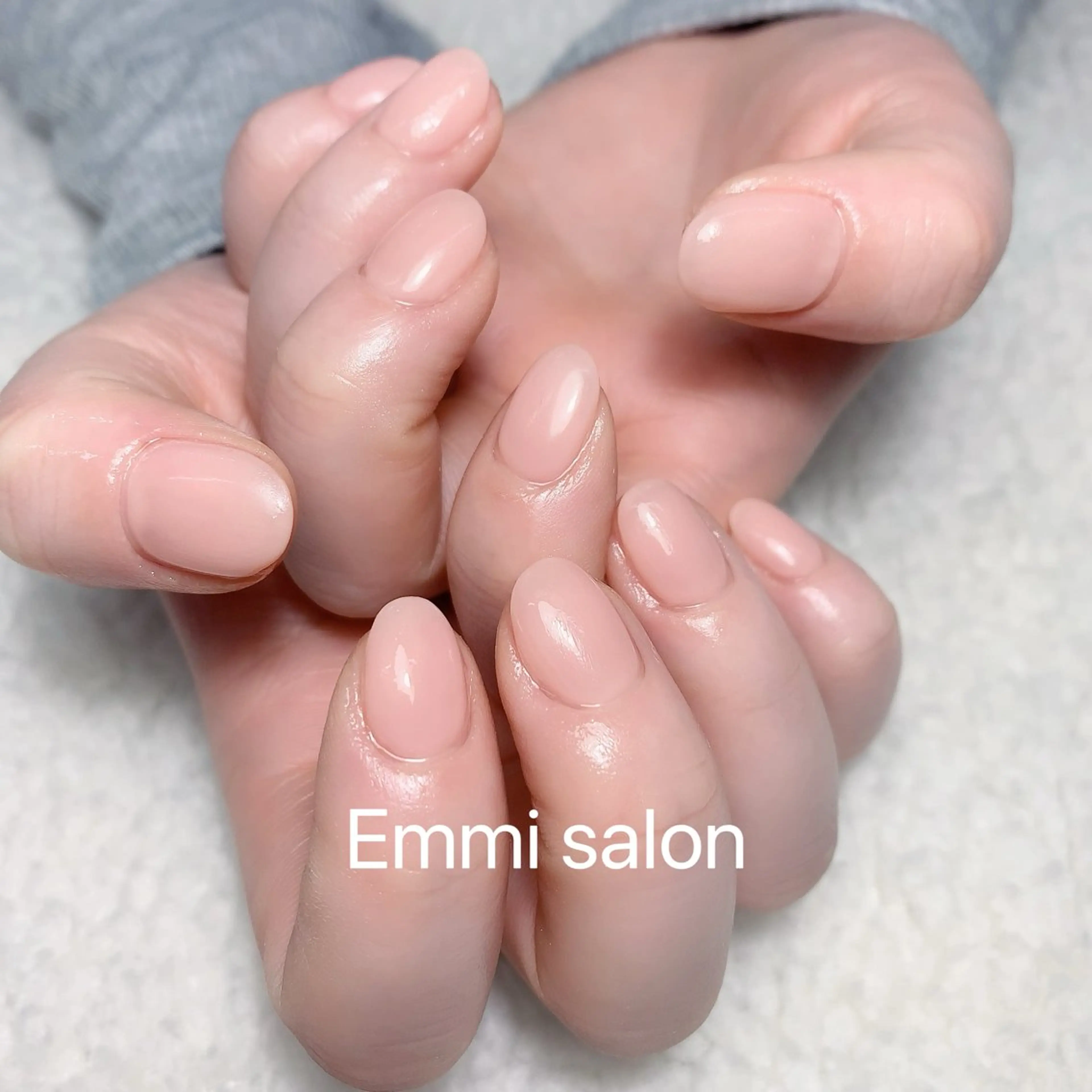 ネイル ワンカラーネイル Emmi salonのネイルデザイン