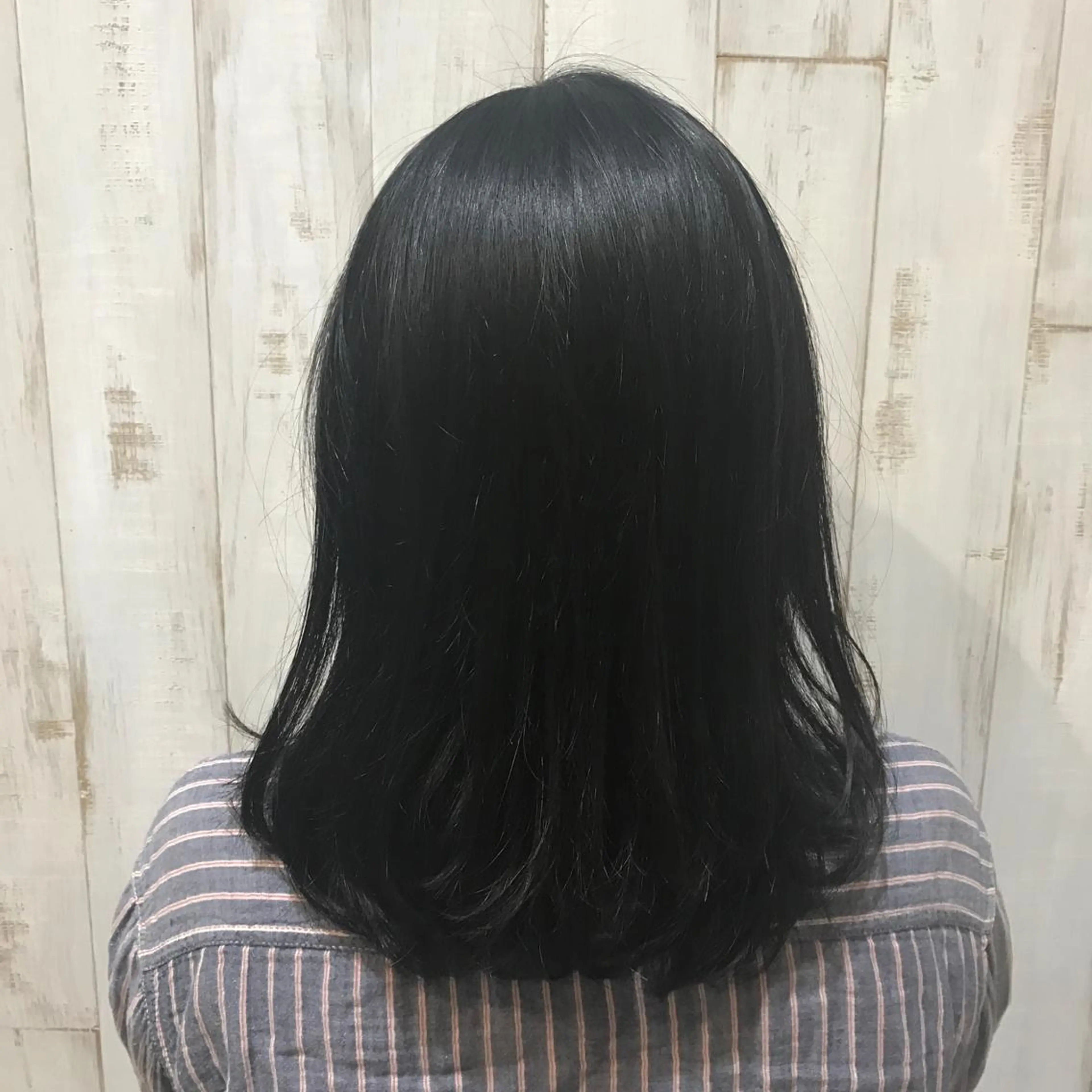 ミディアム 庄司 美佑樹のヘアスタイル