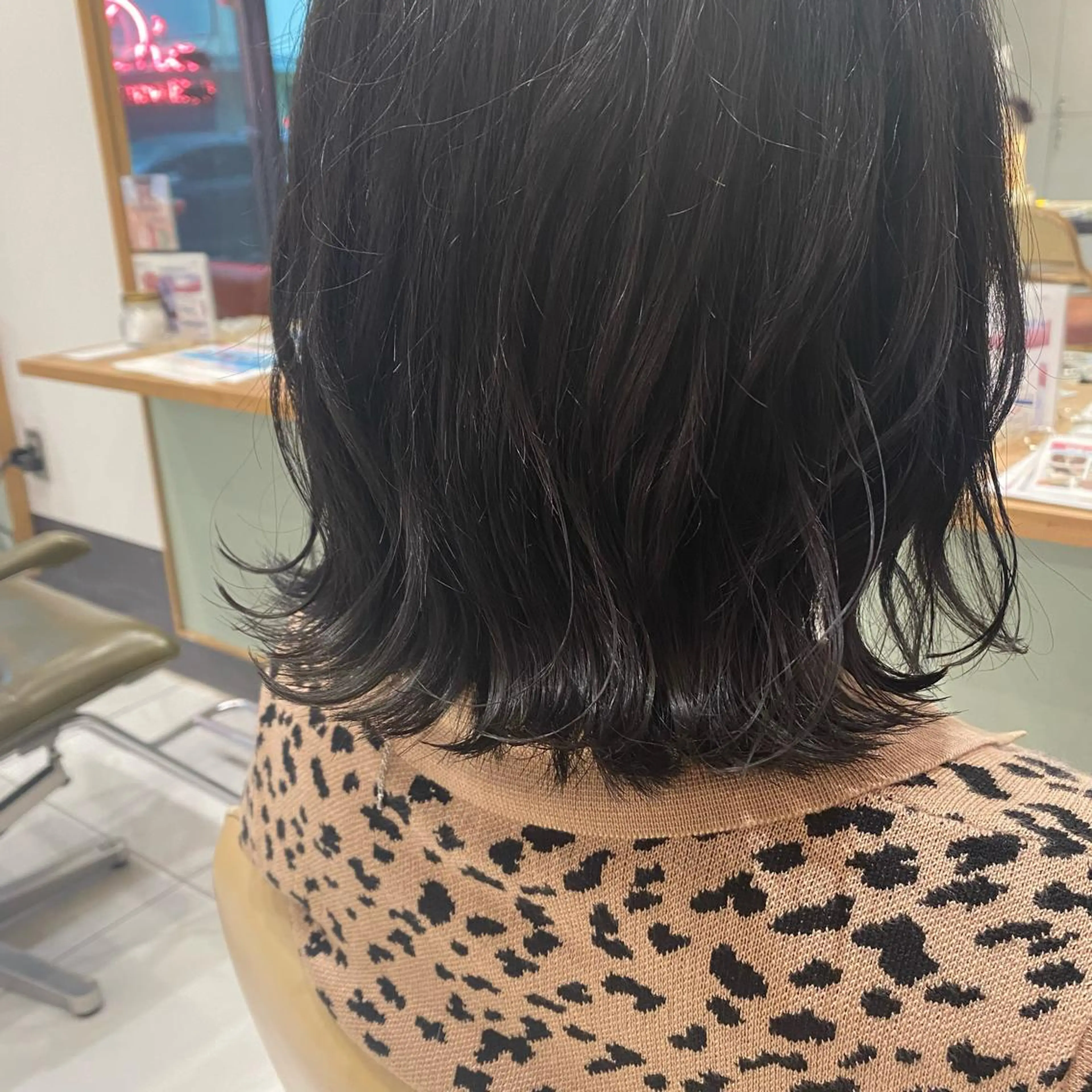 ミディアム カラー ヘアアレンジ 黒髪 ブルーカラー ブルーブラック カット ヘアカラー ｱｵﾇﾏﾐﾕ☁️ /ボブ/ハイトーン/のヘアスタイル