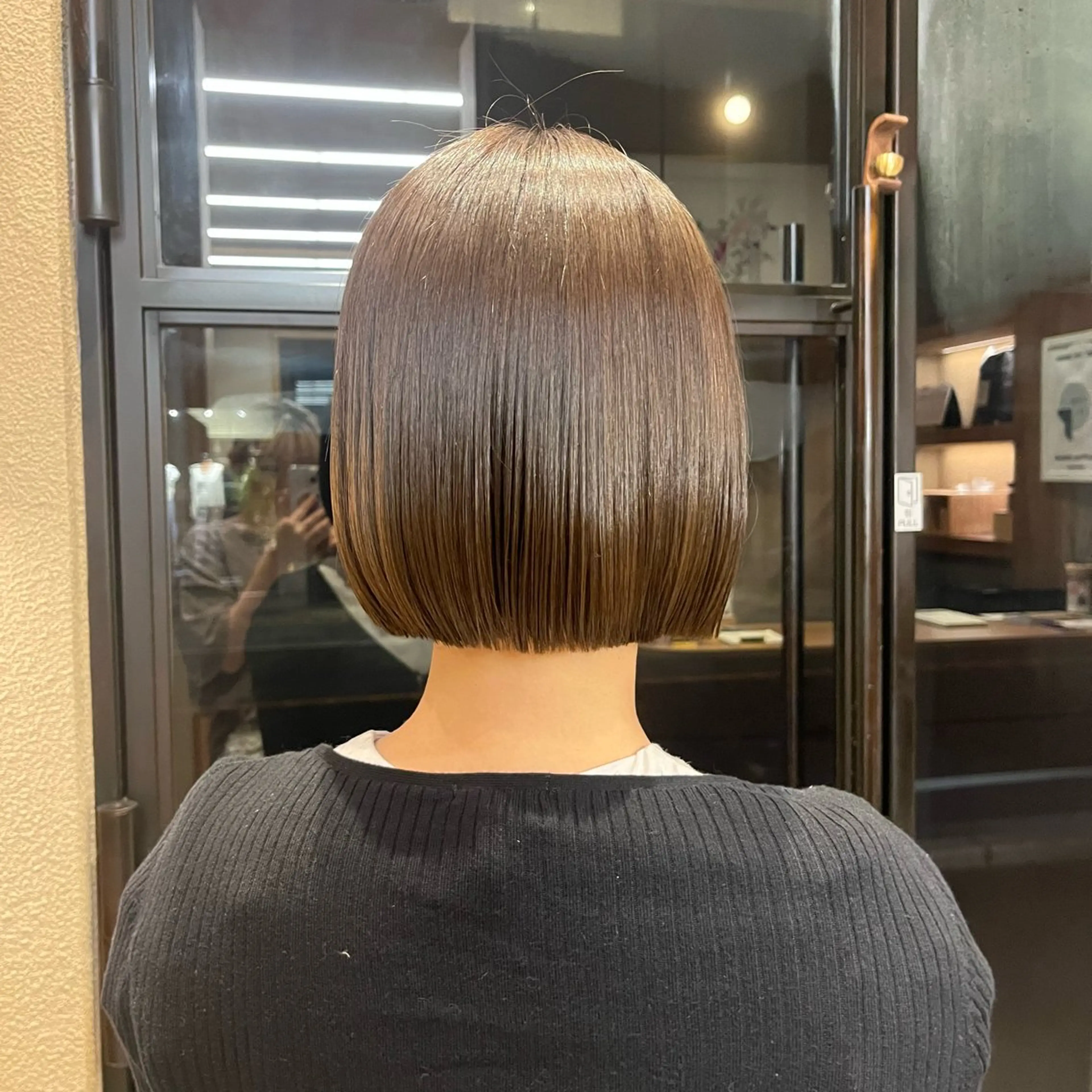 ミディアム ボブ Wカラー🐾 ハルナのヘアスタイル