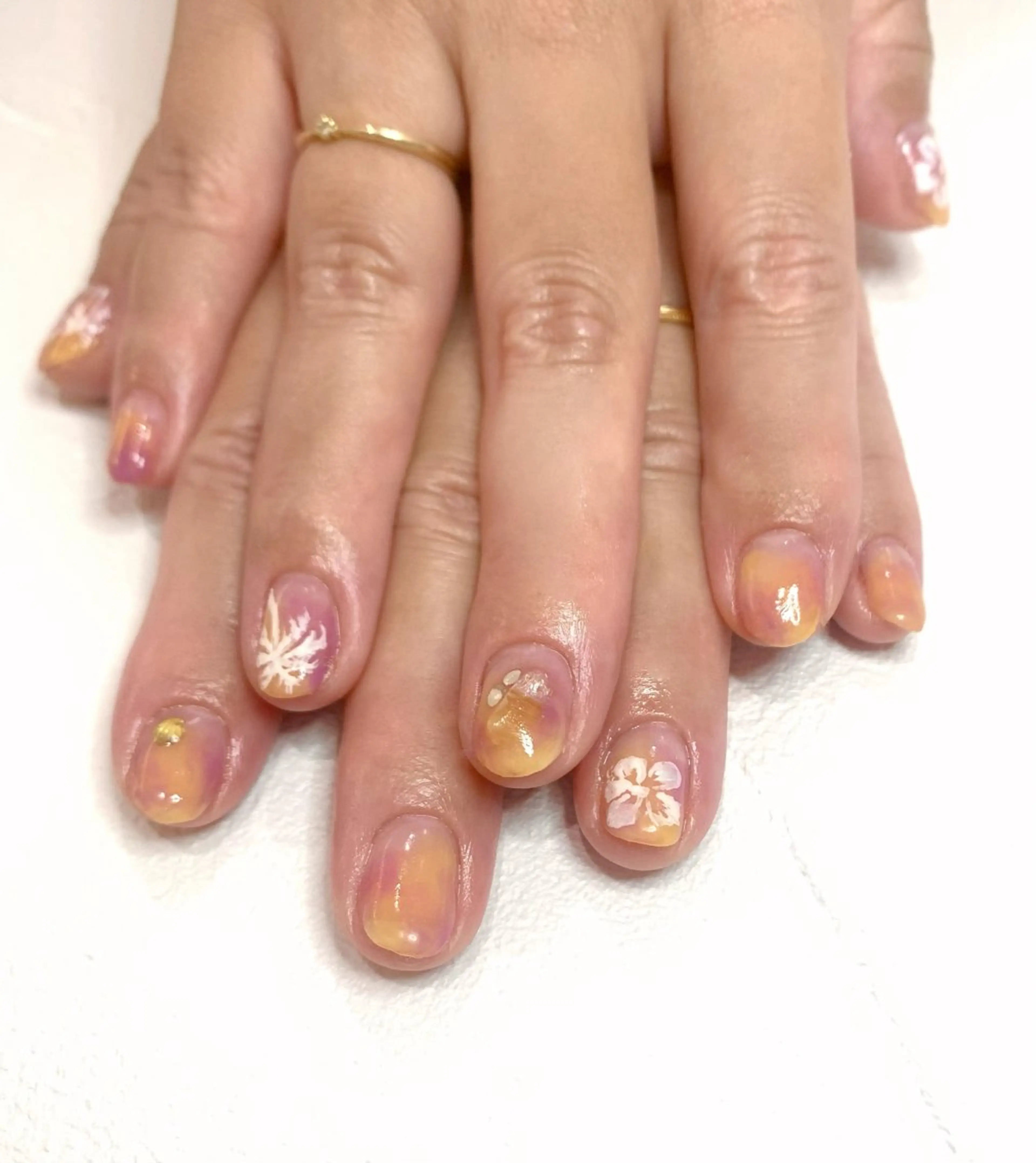 ネイル ハンドネイル 中川 沙里のヘアスタイル