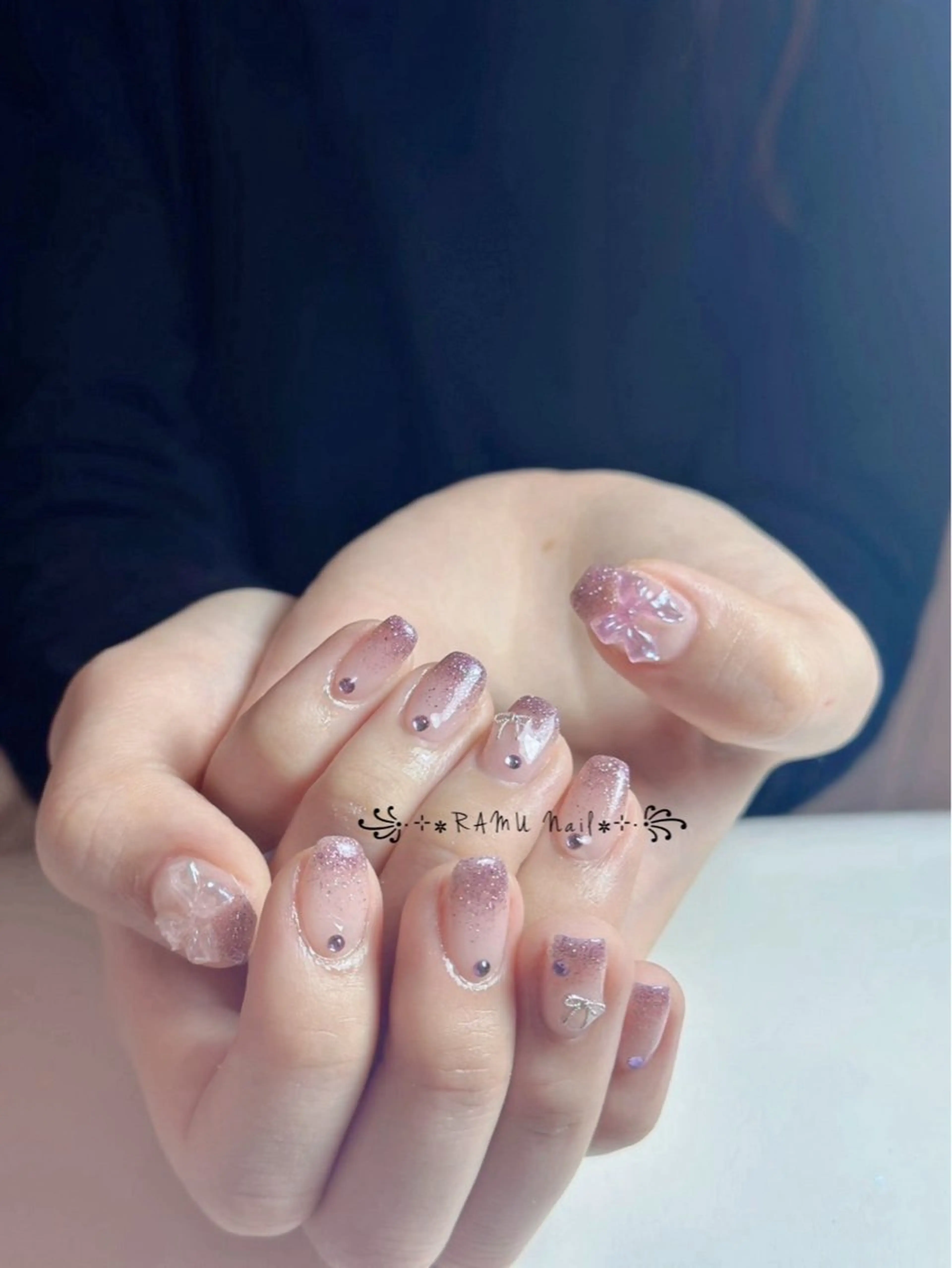 ネイル キラキラネイル マグネットネイル ミラーネイル ピンク 春ネイル ハンドネイル RAMU Nail 恵比寿店のネイルデザイン