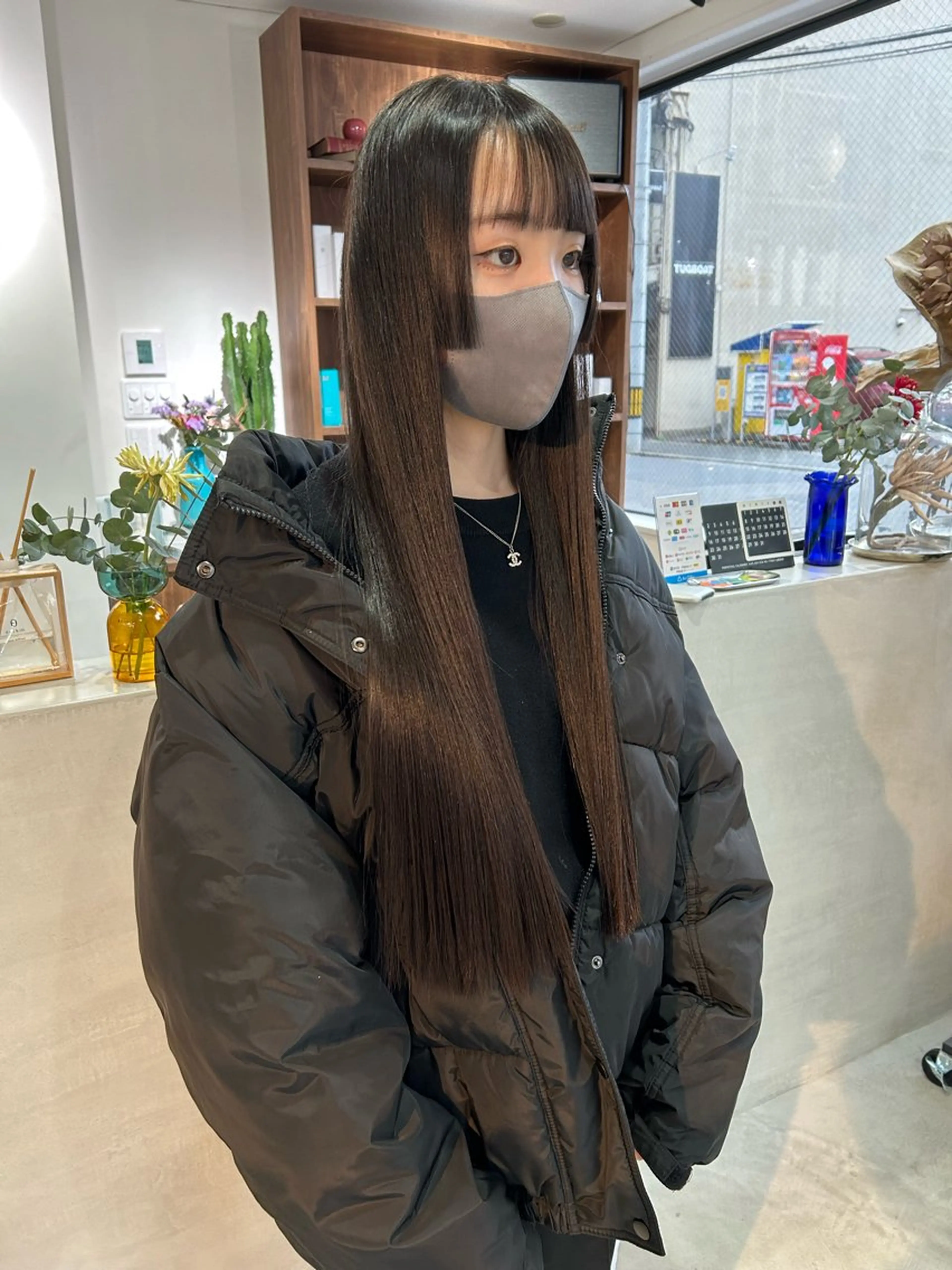 ロング 縮毛矯正 トリートメント (h)wim ウィムのヘアスタイル