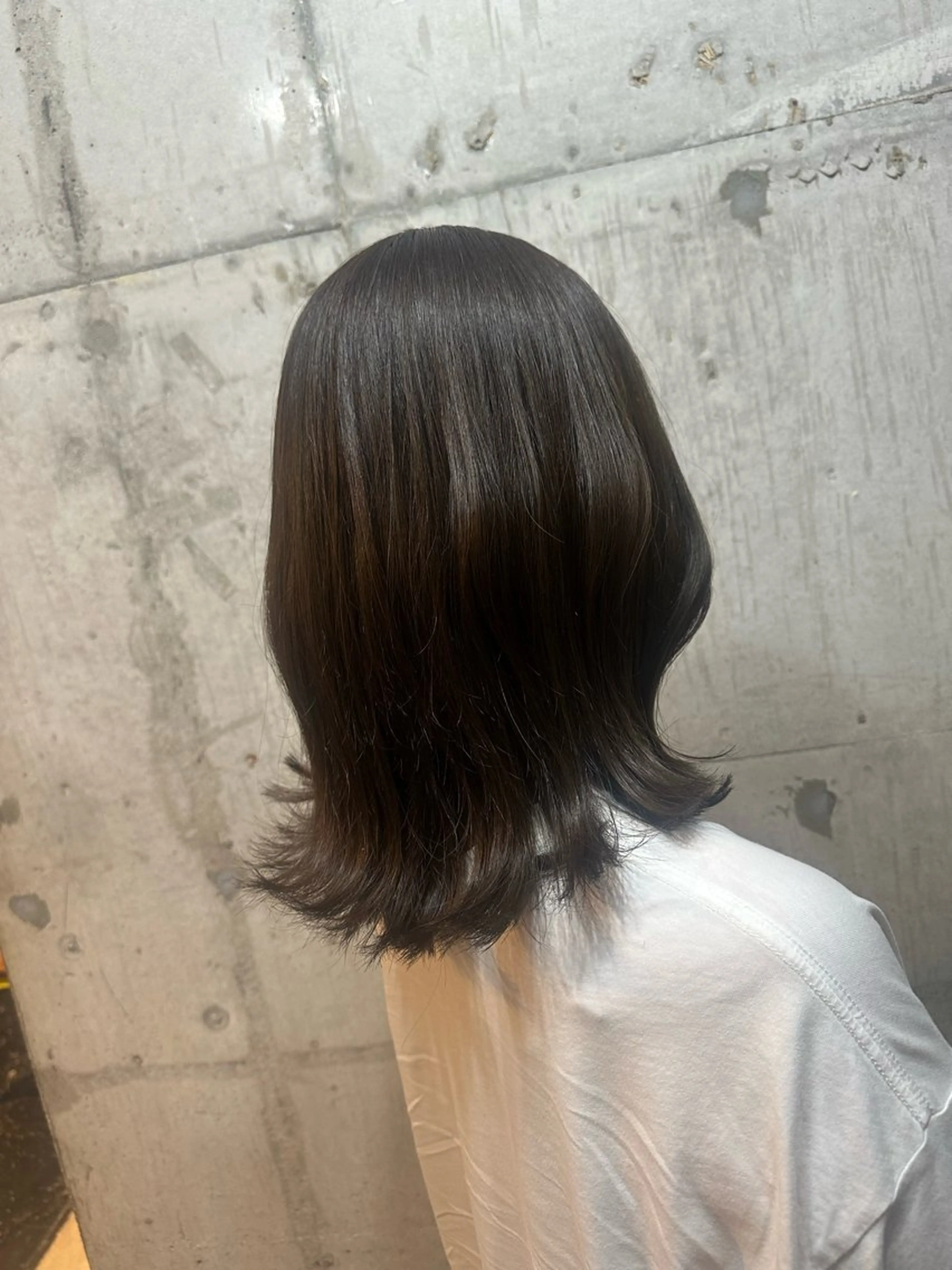 ミディアム カラー 保井 実奈美のヘアスタイル