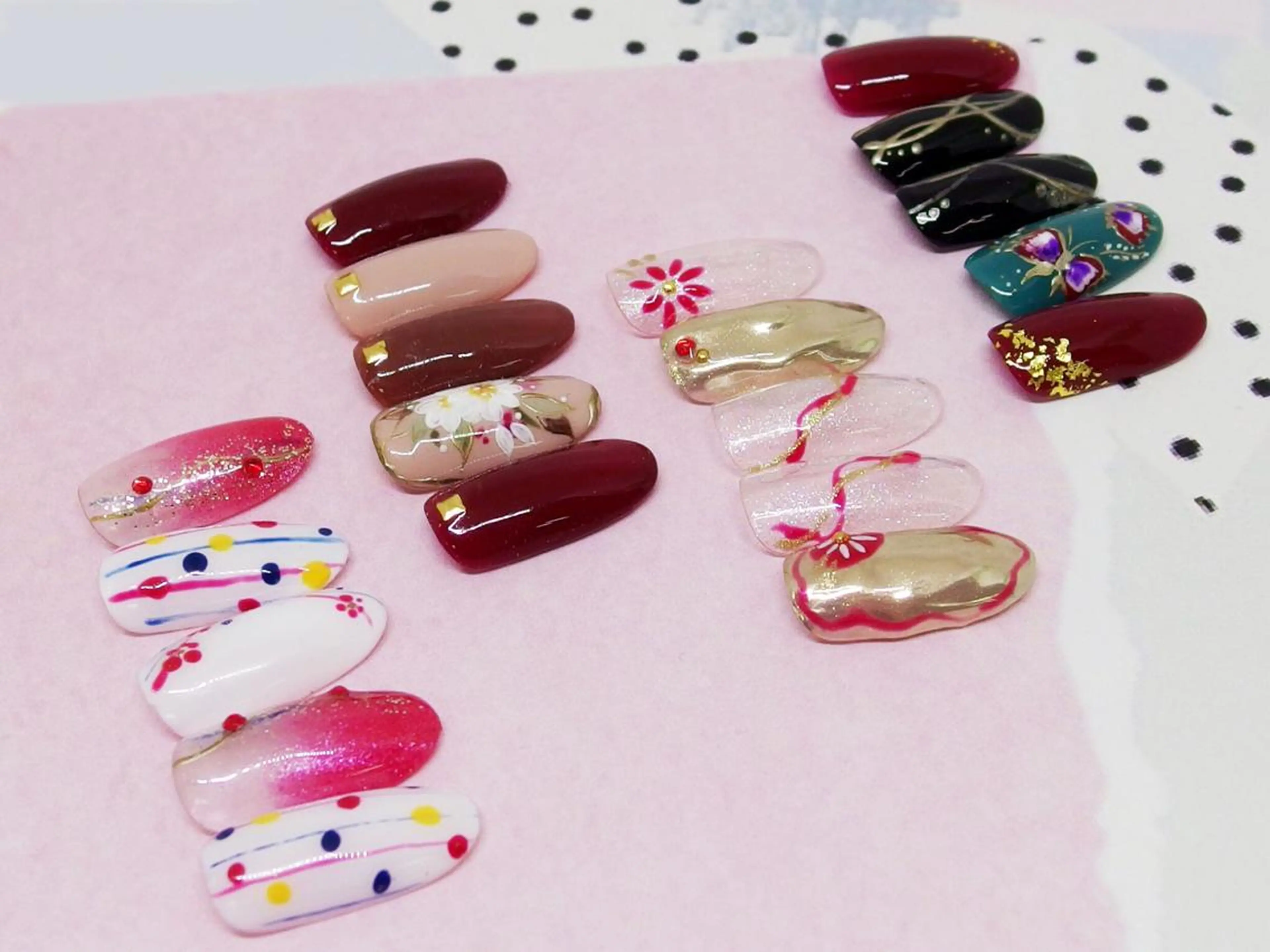 ネイル 成人式 持ち込み ティーエヌ 金山駅東口店のネイルデザイン