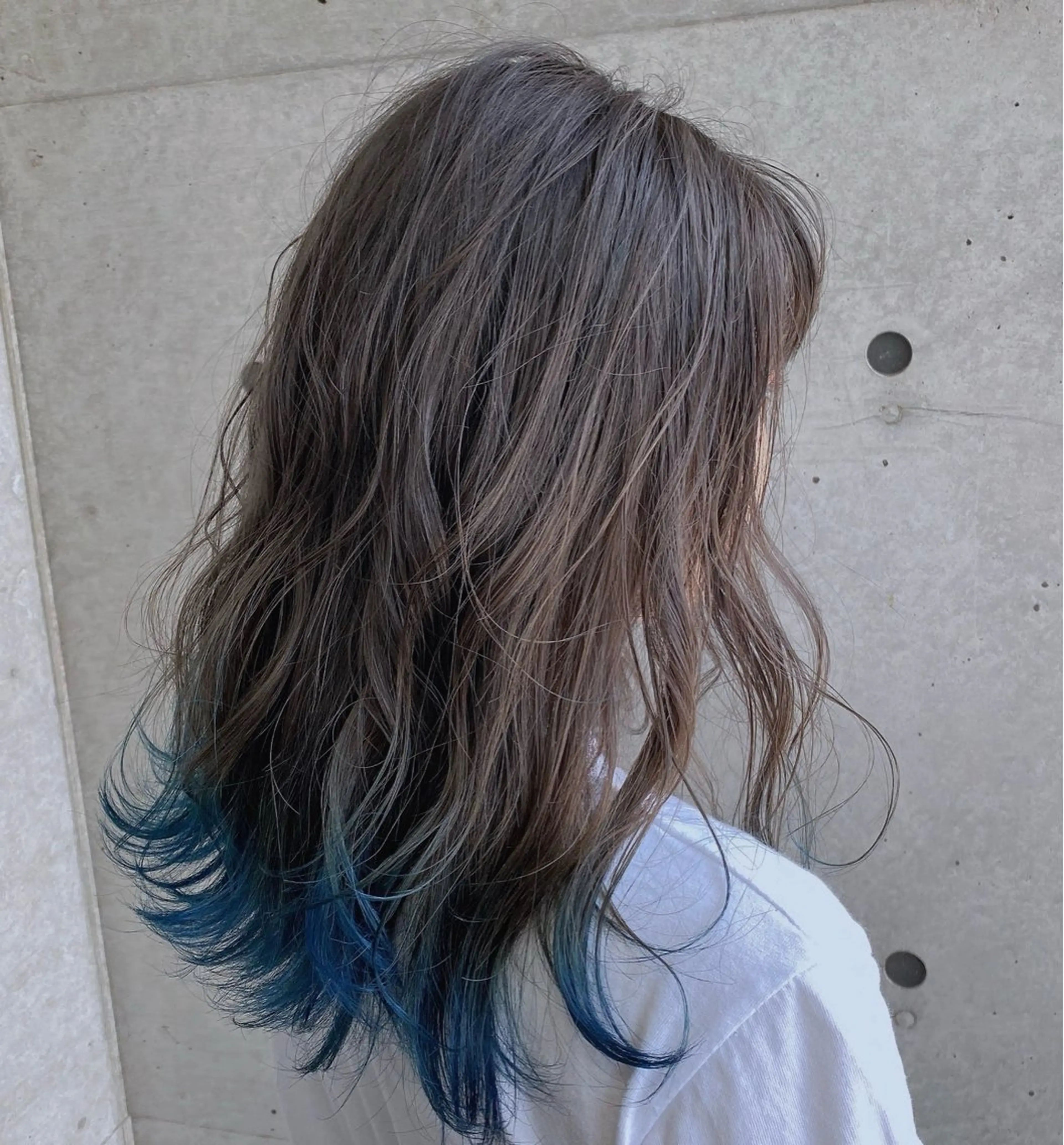 ロング カラー ブリーチ 透明感カラー Lirino.Co RINKAのヘアスタイル